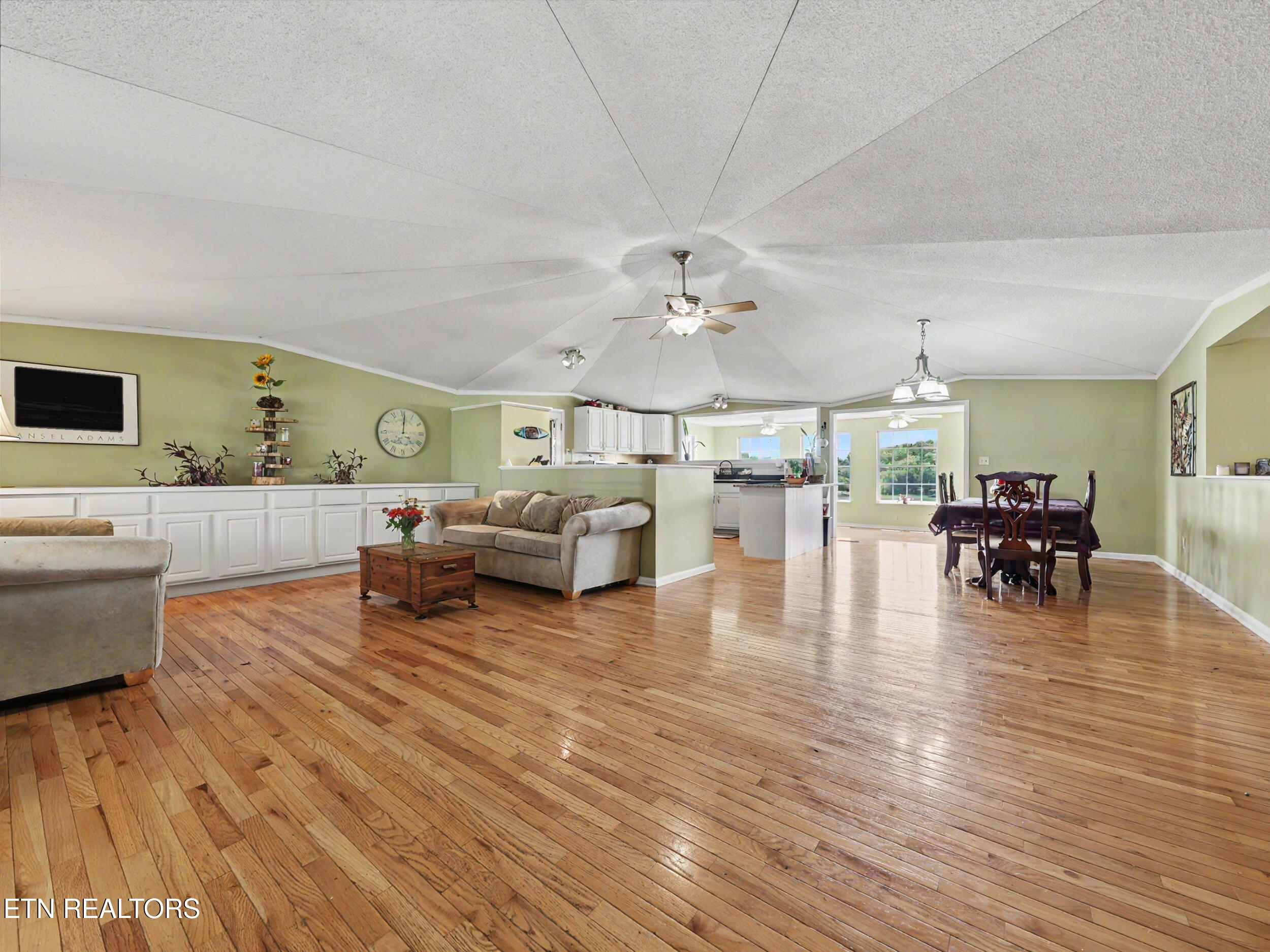 1682 Brookview Drive Dandridge TN 37725