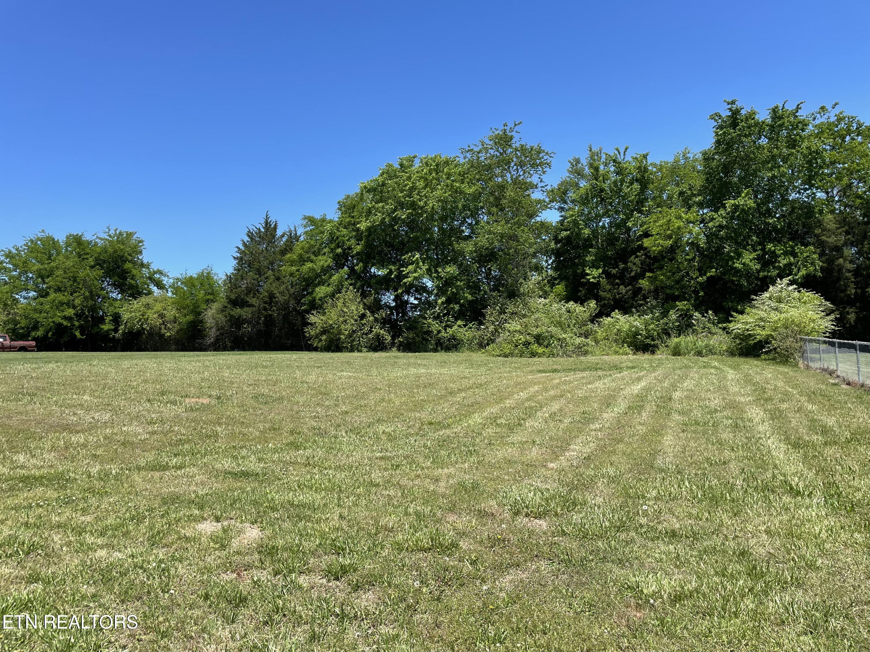 139 Village Lane Madisonville TN 37354