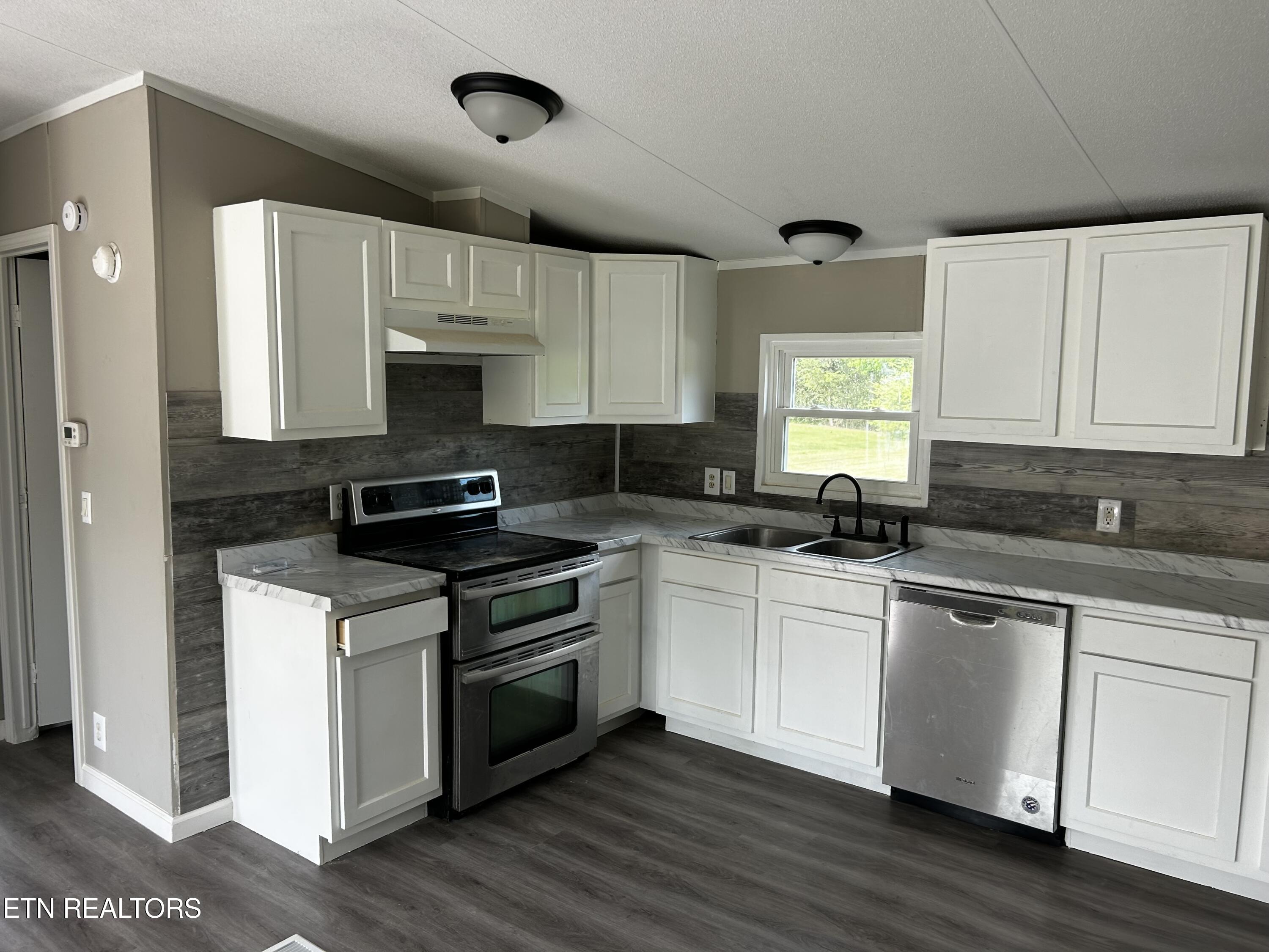139 Village Lane Madisonville TN 37354
