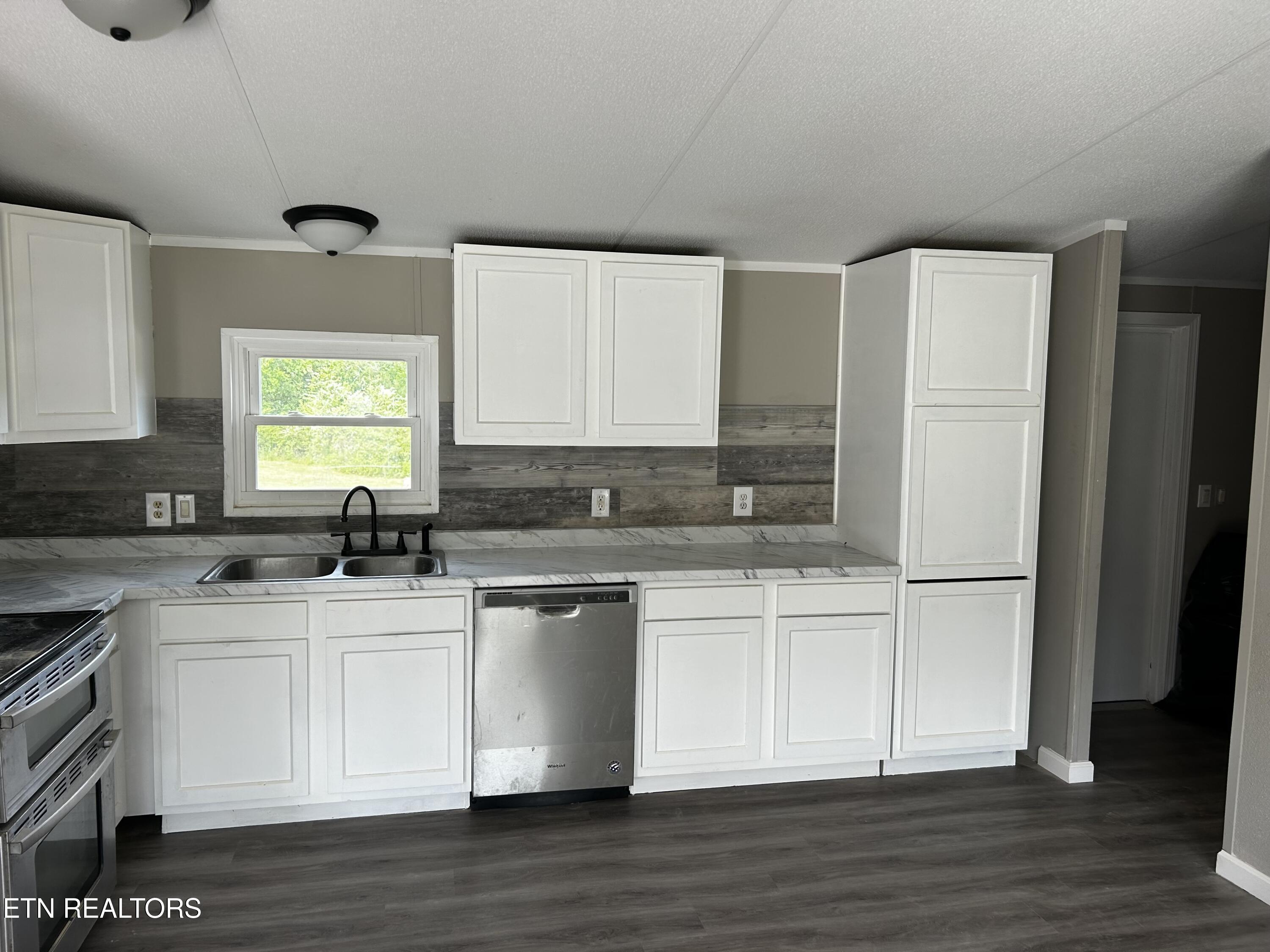 139 Village Lane Madisonville TN 37354