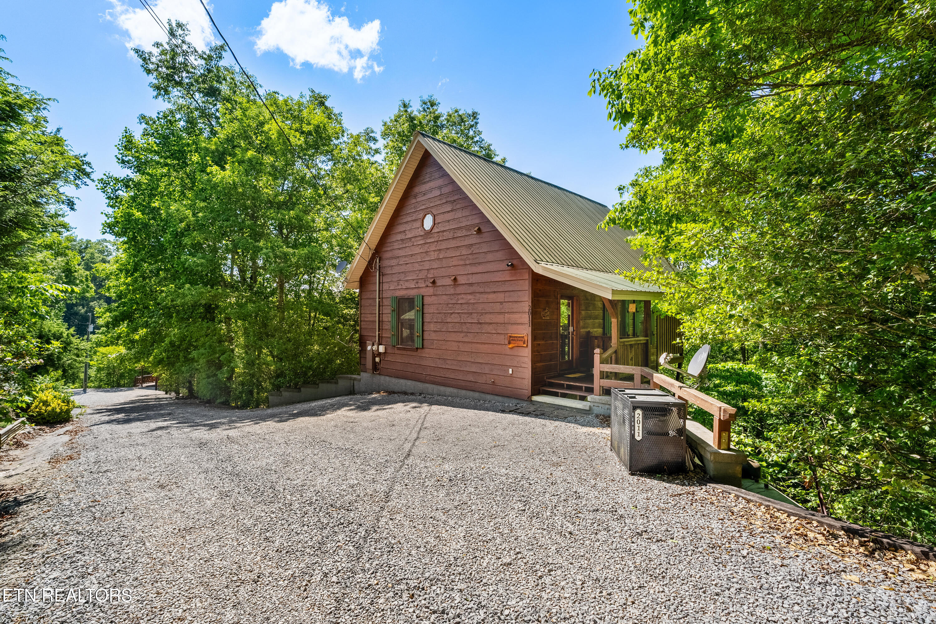 2011 Ridgecrest Loop Lane Sevierville TN 37876