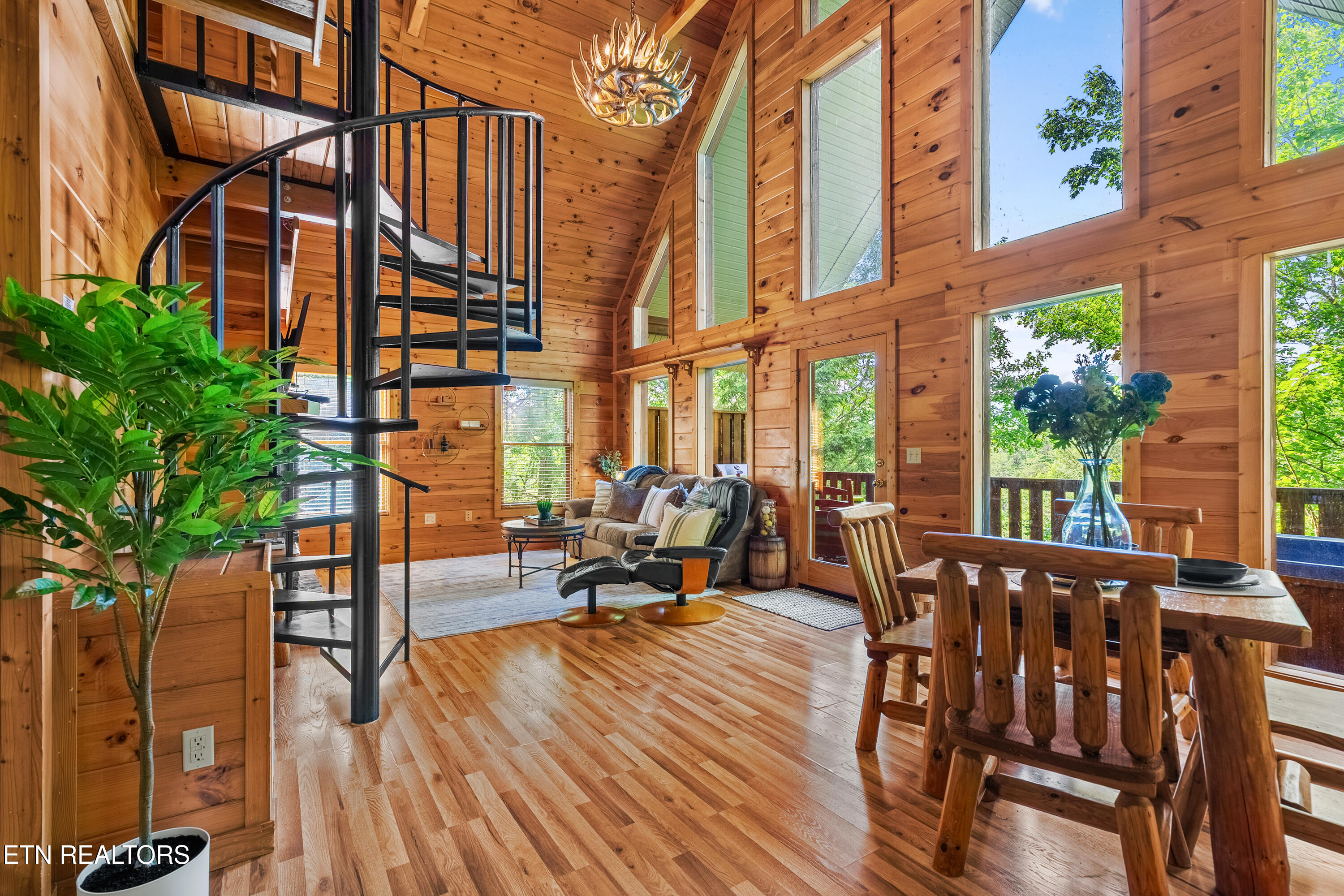2011 Ridgecrest Loop Lane Sevierville TN 37876