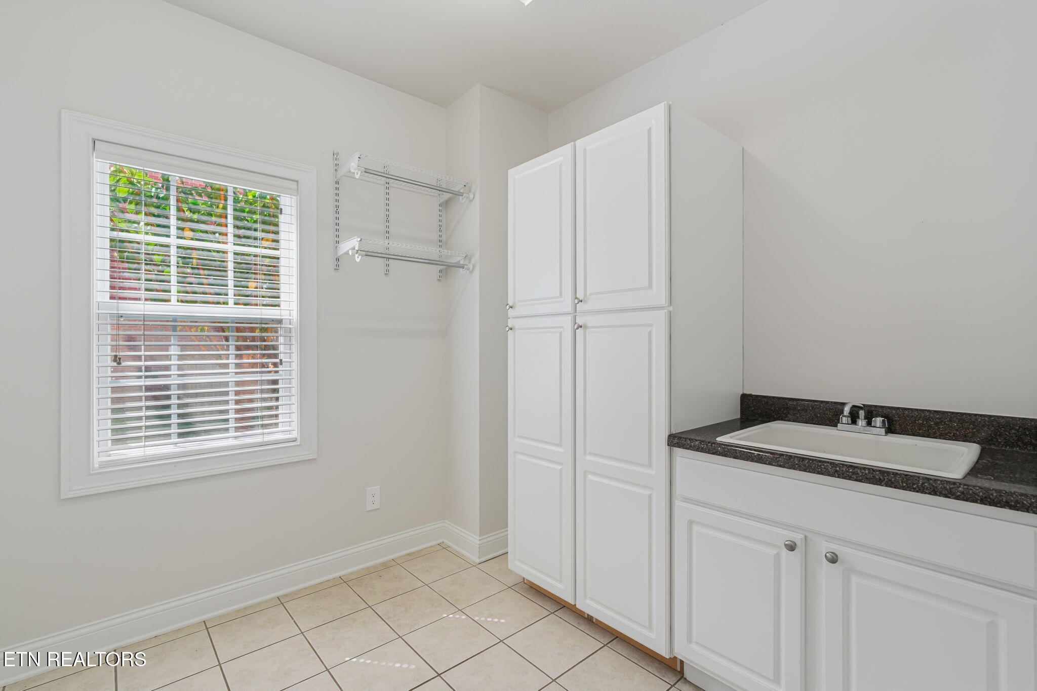 1724 Evening Shade Lane Knoxville TN 37919