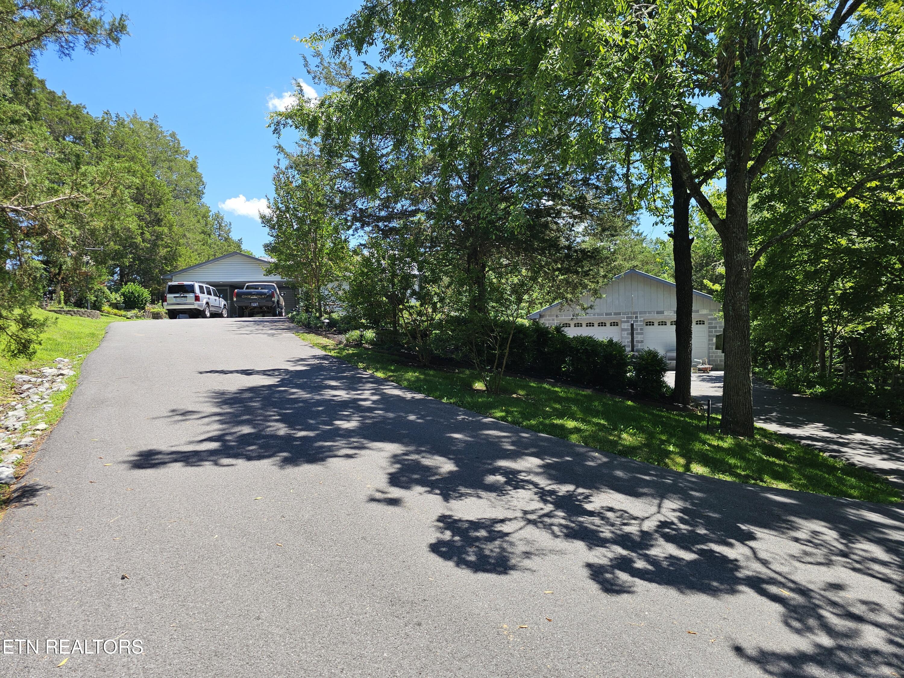 2140 Chapman Highway Sevierville TN 37876