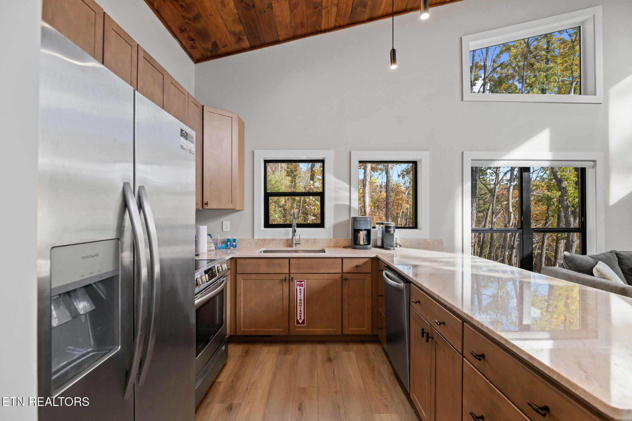 2216 Headrick Lead Sevierville TN 37862