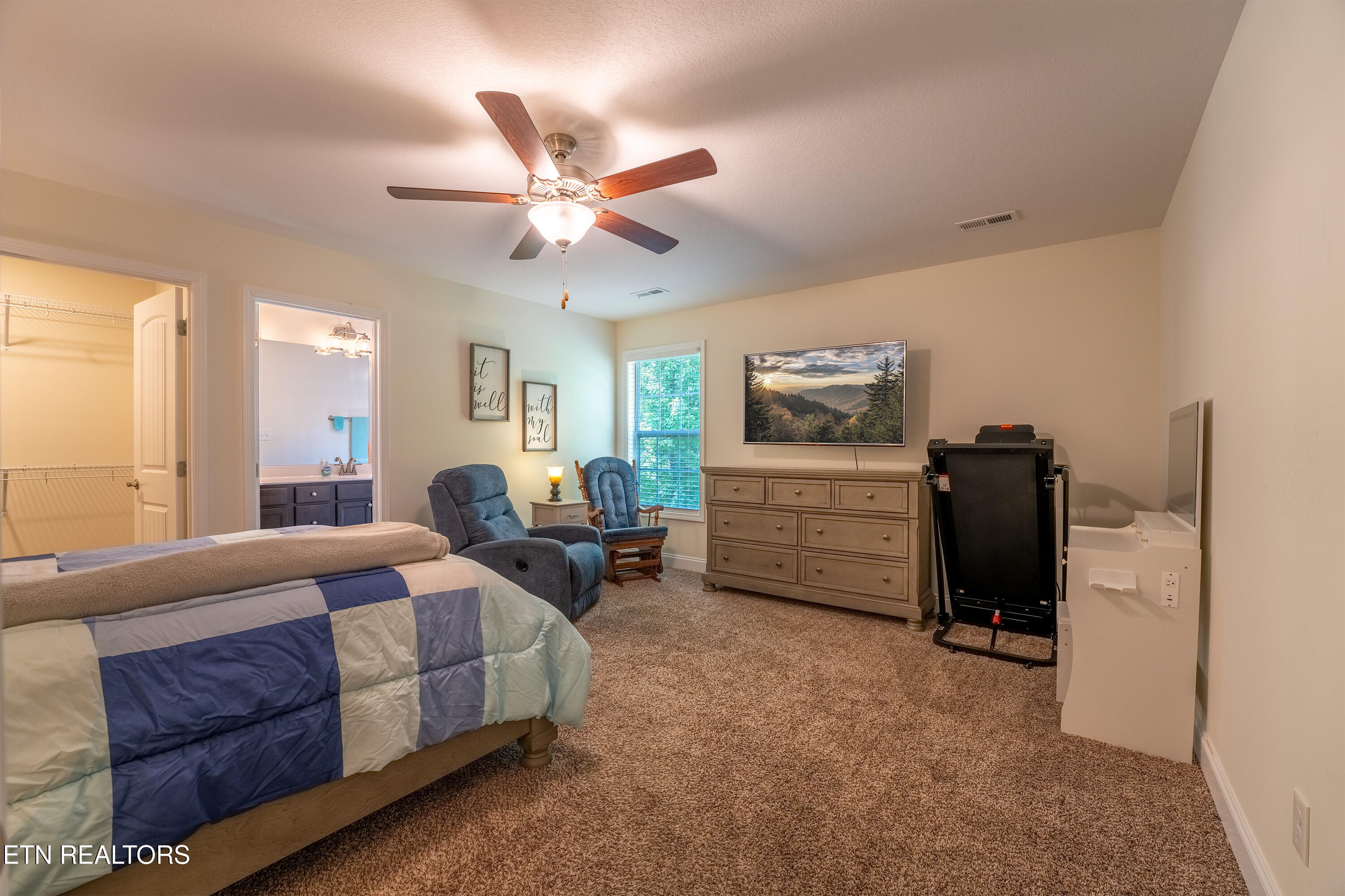3331 Townsend Park Lane Powell TN 37849