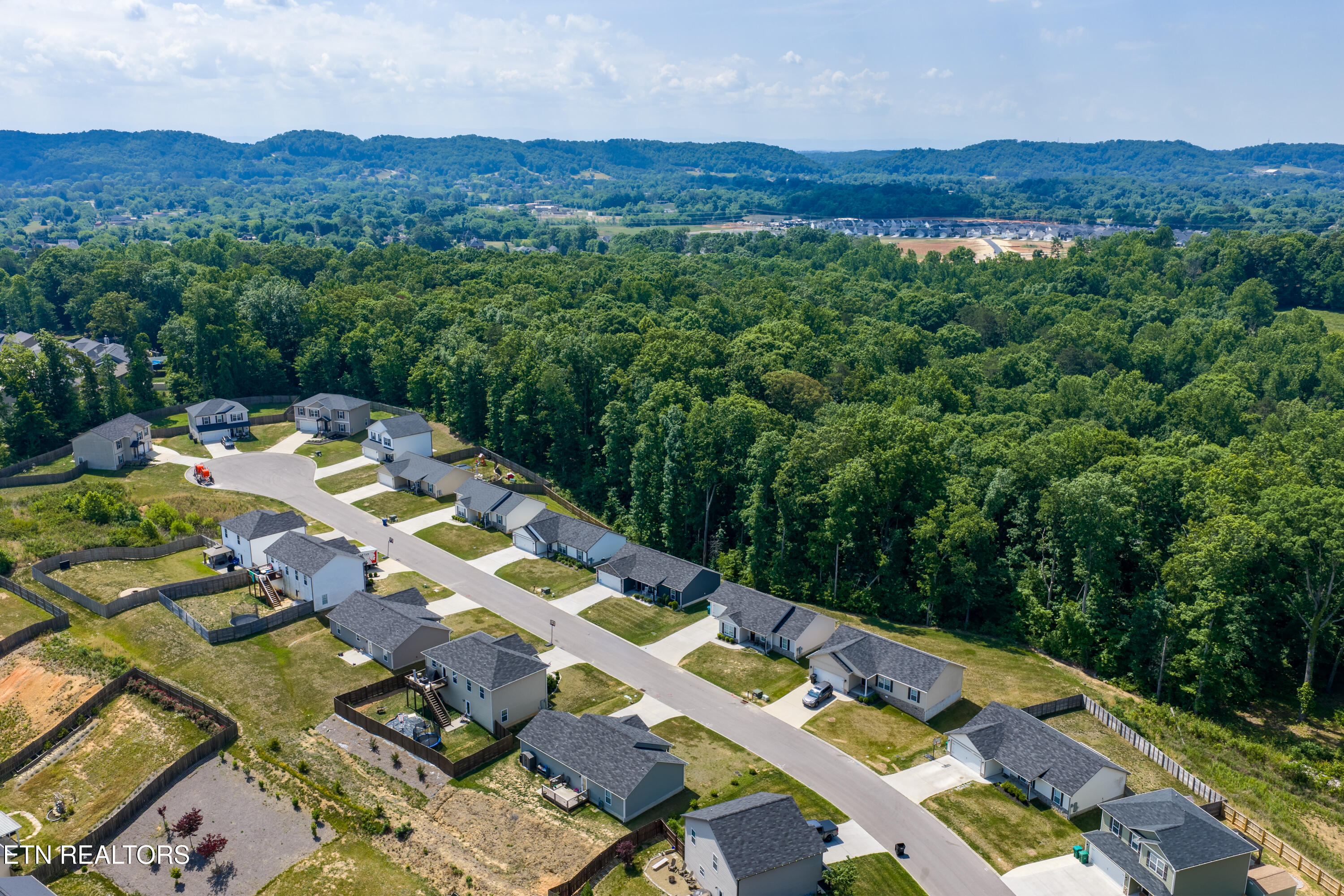 3331 Townsend Park Lane Powell TN 37849