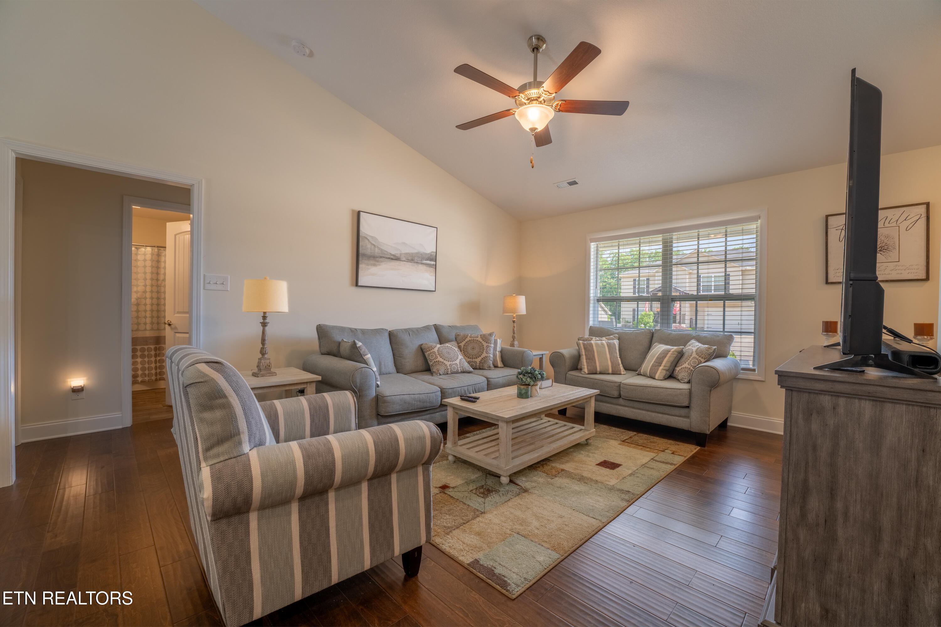 3331 Townsend Park Lane Powell TN 37849