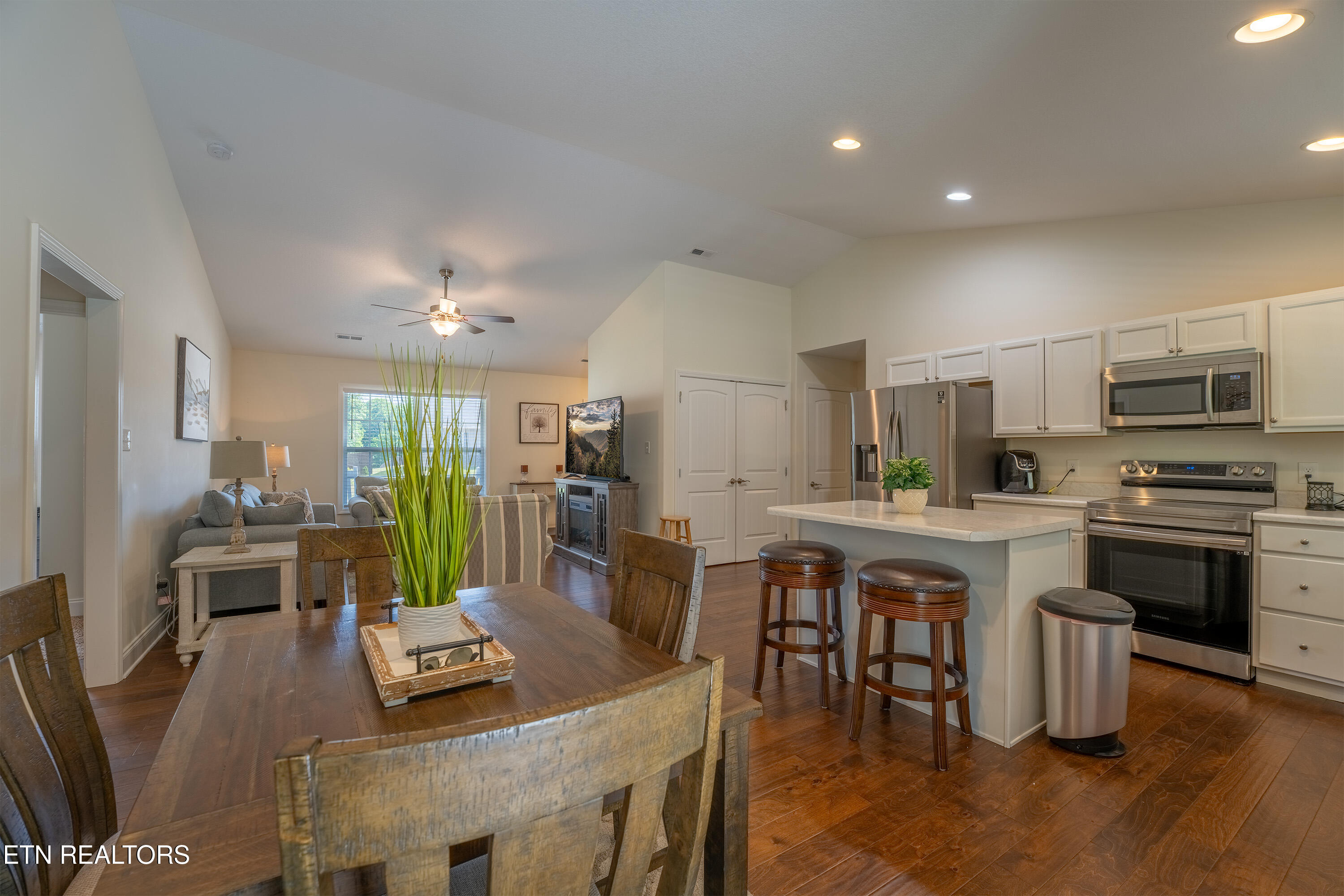 3331 Townsend Park Lane Powell TN 37849