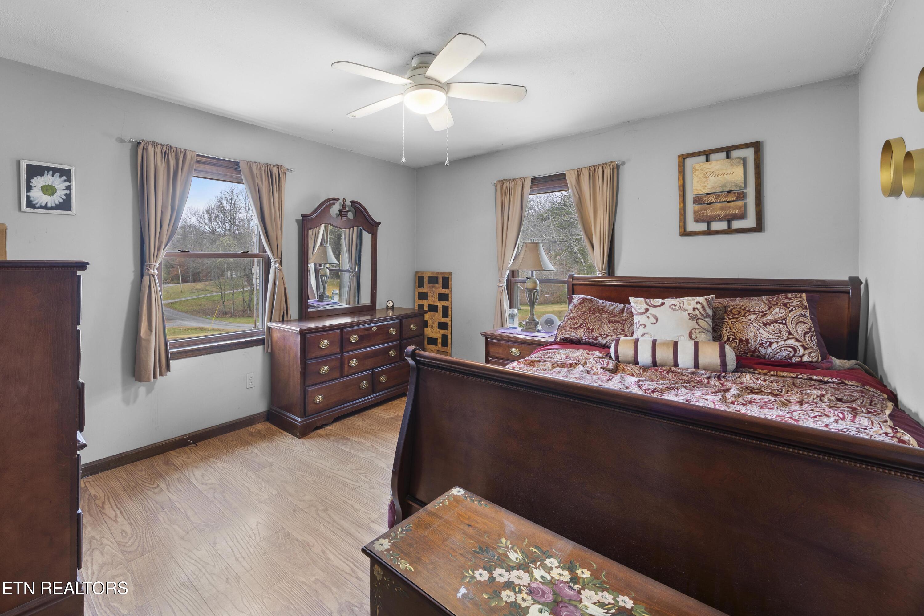 364 Orchard Valley Drive Harriman TN 37748
