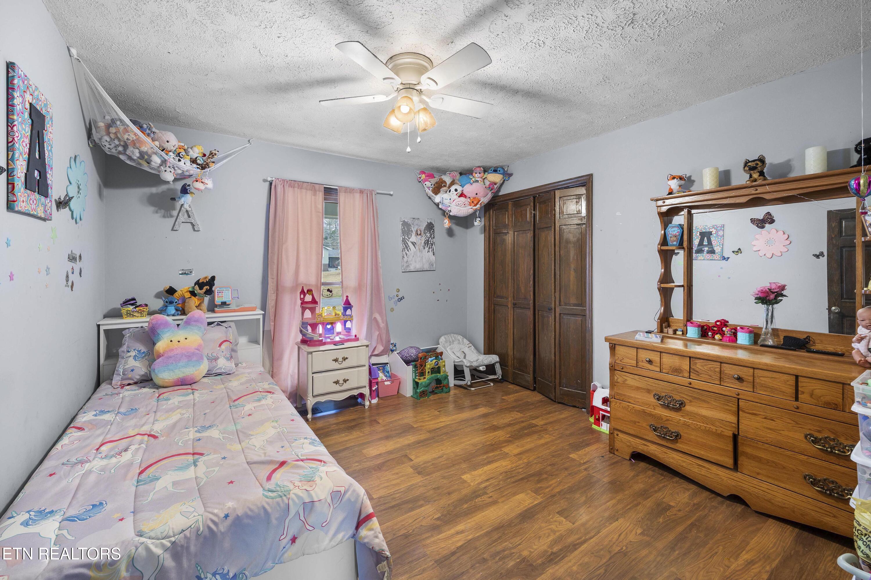 364 Orchard Valley Drive Harriman TN 37748