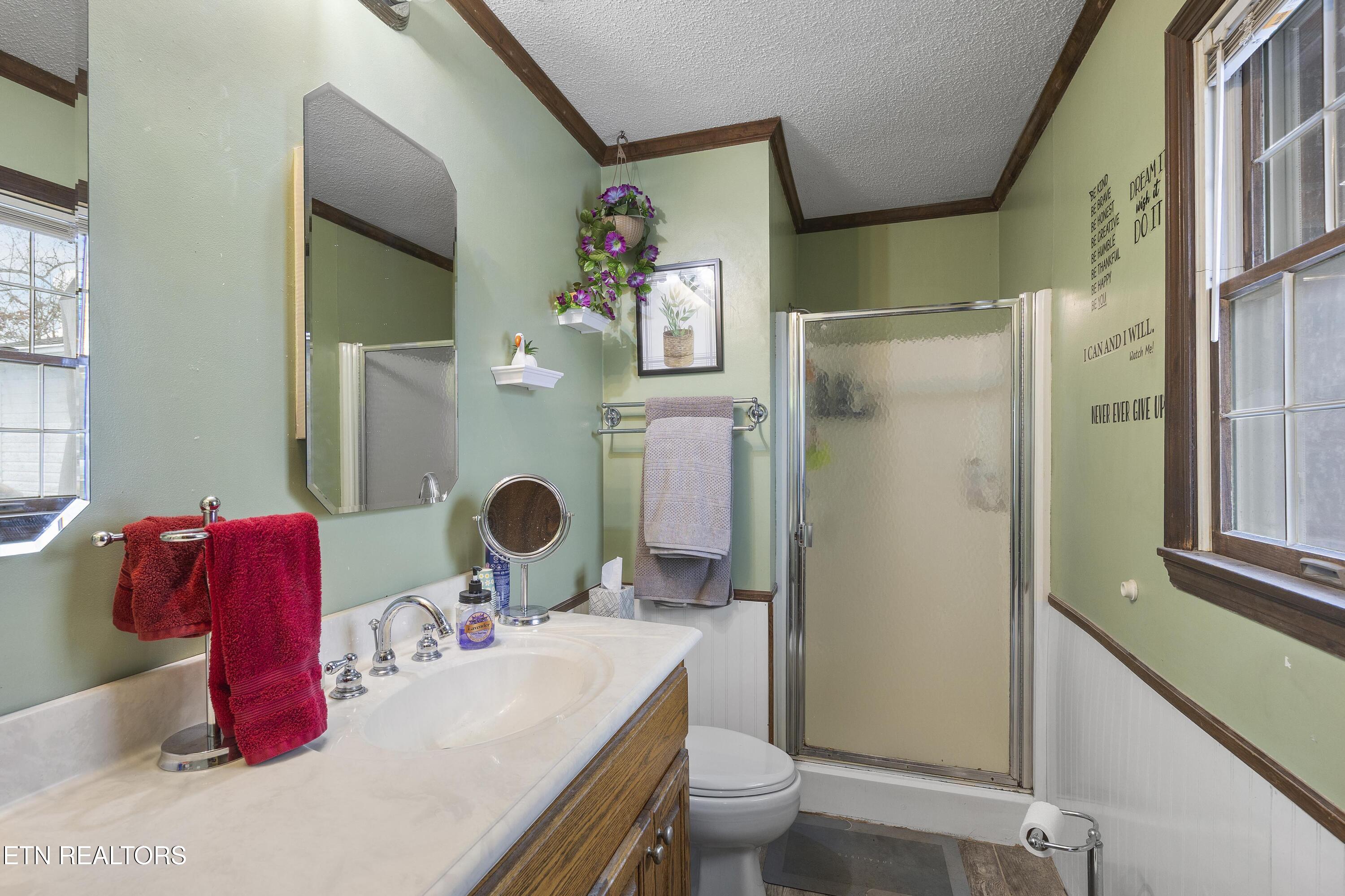 364 Orchard Valley Drive Harriman TN 37748