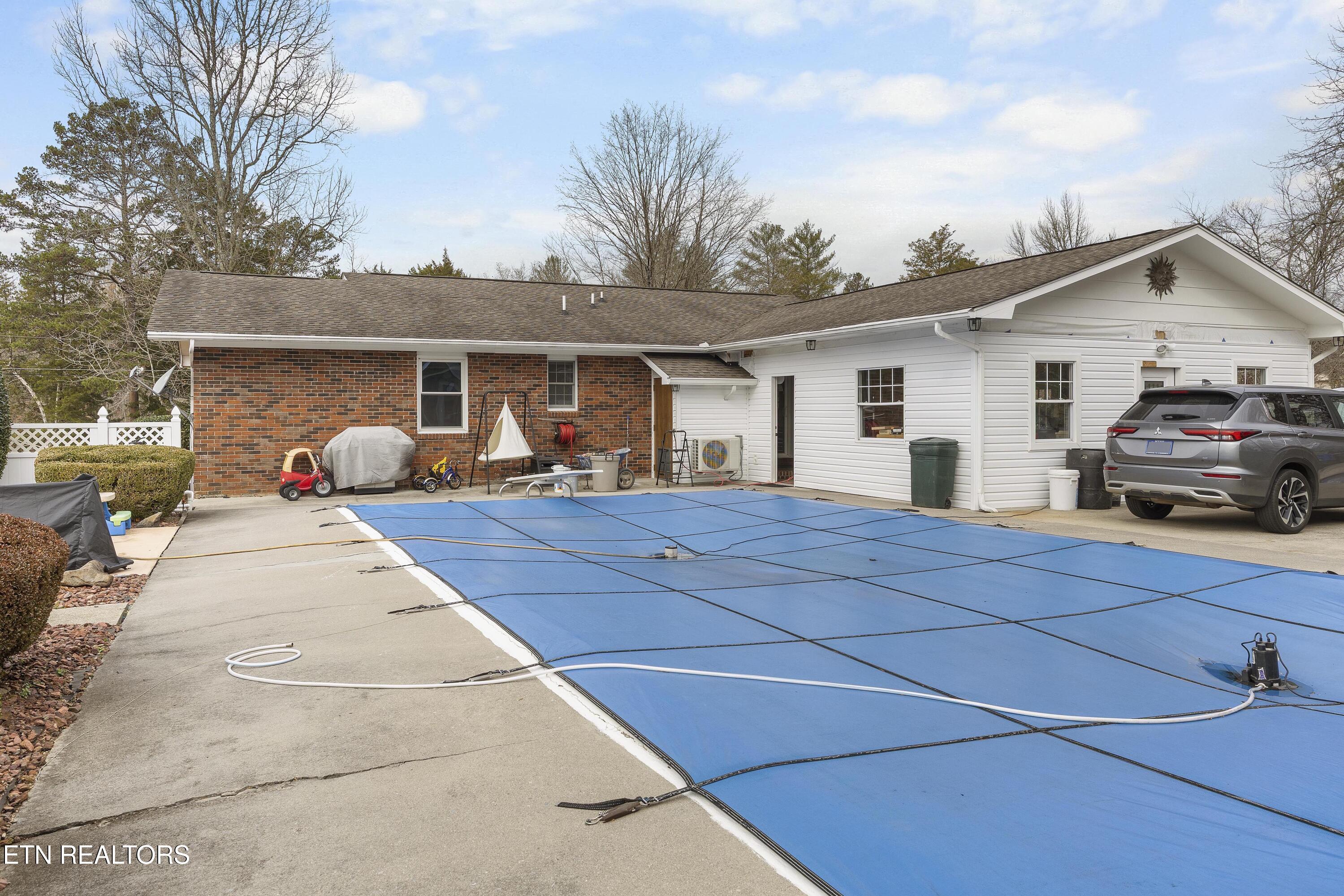 364 Orchard Valley Drive Harriman TN 37748