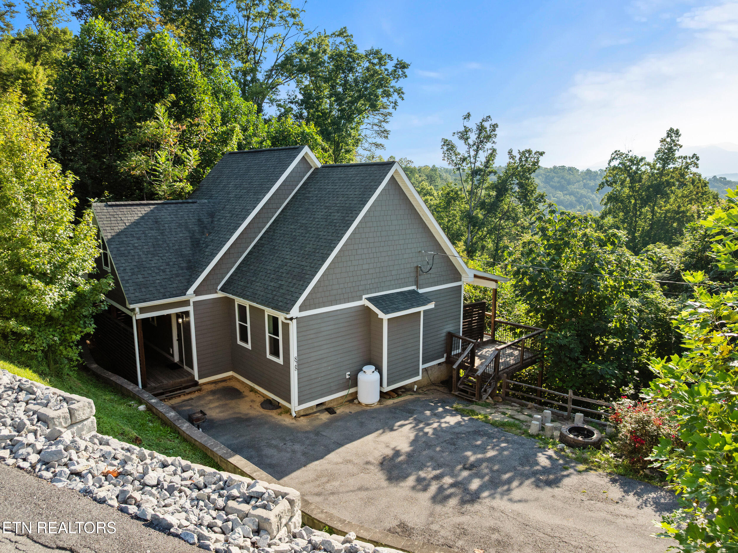 828 Beanstalk Road Gatlinburg TN 37738