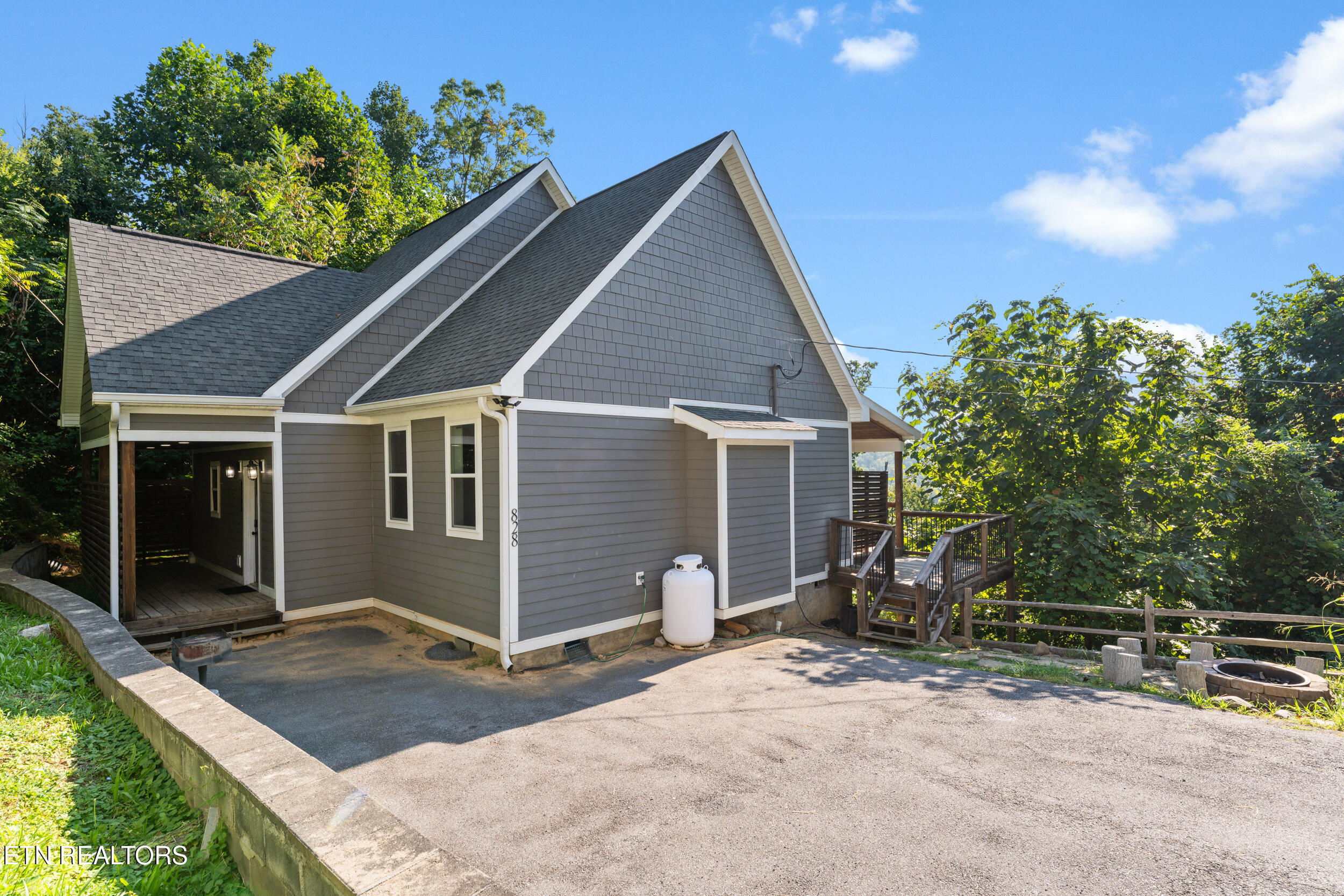 828 Beanstalk Road Gatlinburg TN 37738