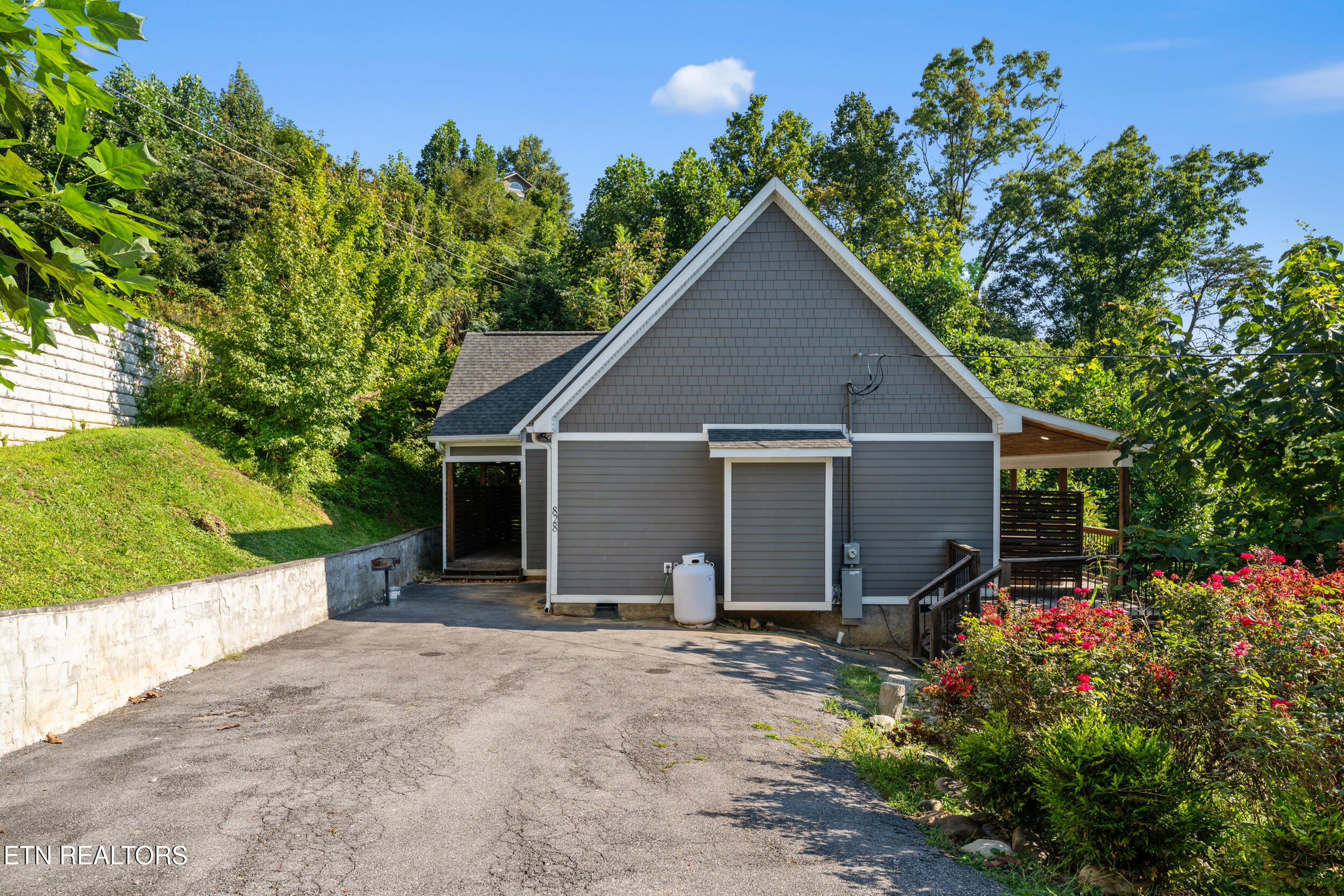 828 Beanstalk Road Gatlinburg TN 37738