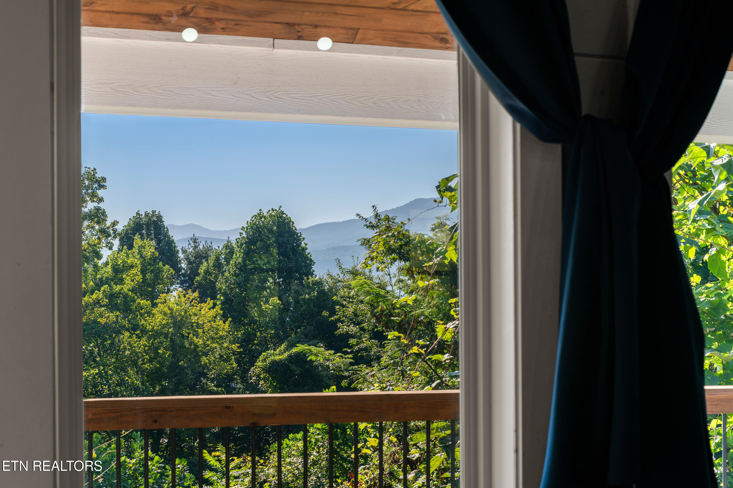 828 Beanstalk Road Gatlinburg TN 37738