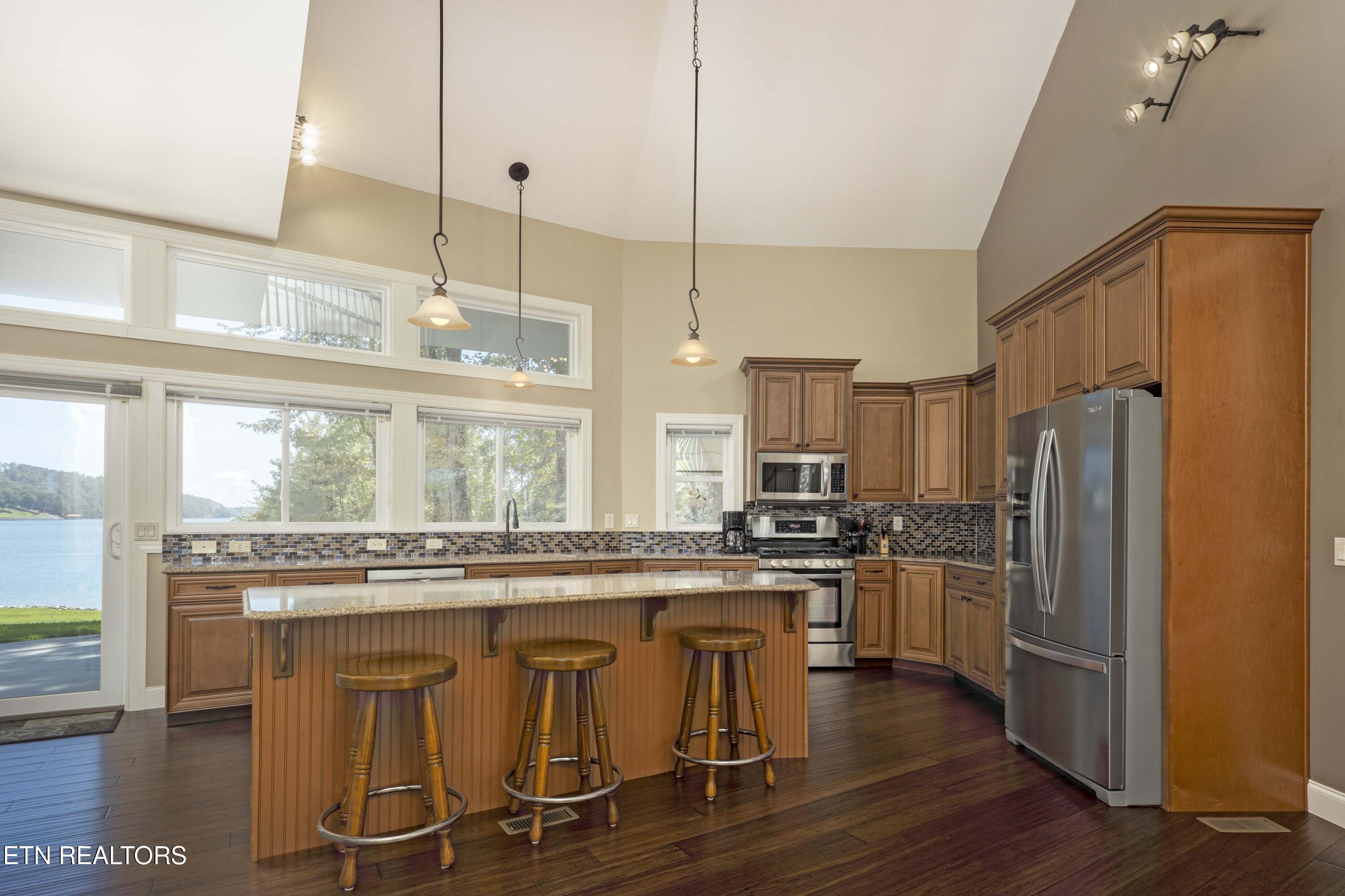 199 Piney Bay Lane Spring City TN 37381