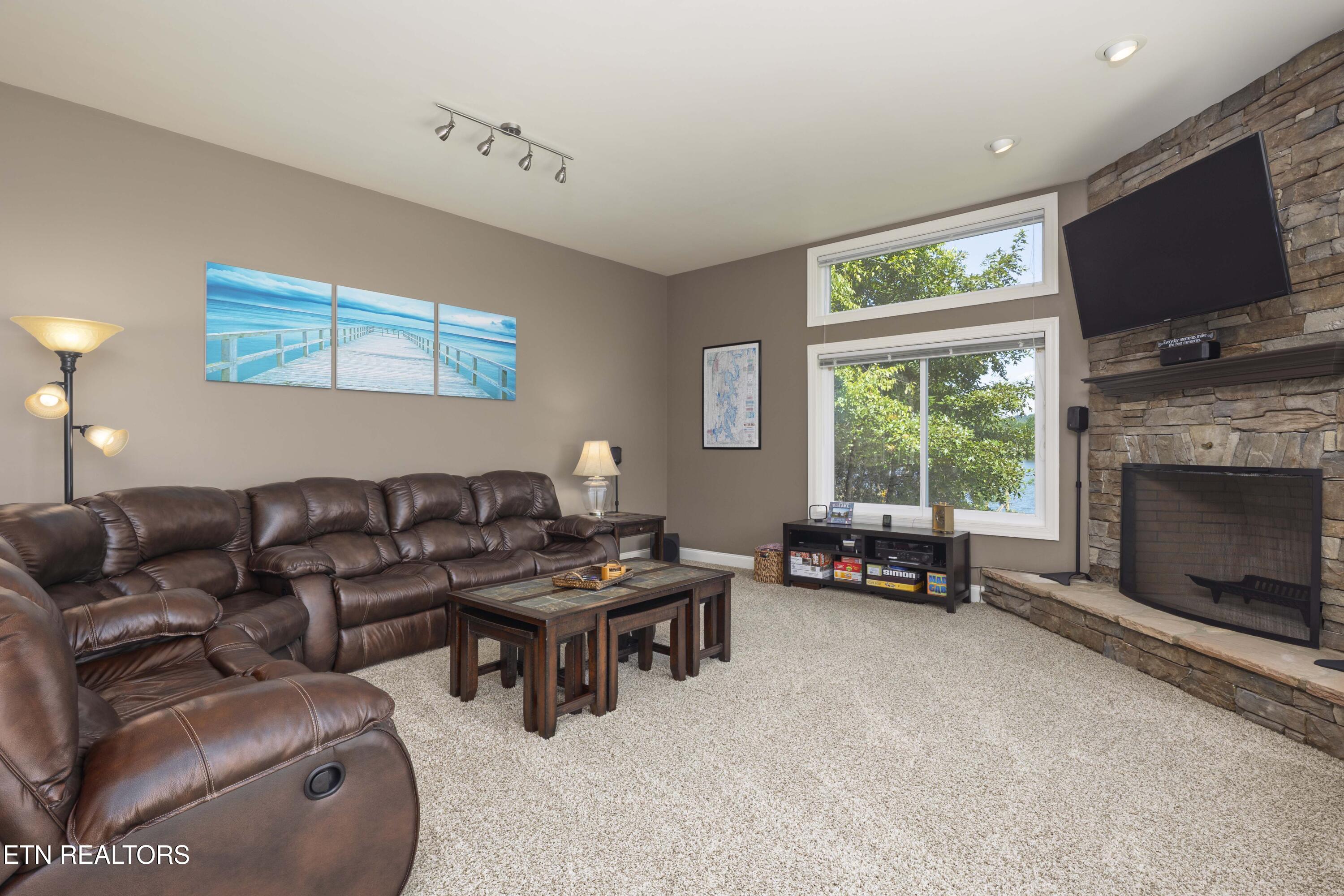199 Piney Bay Lane Spring City TN 37381