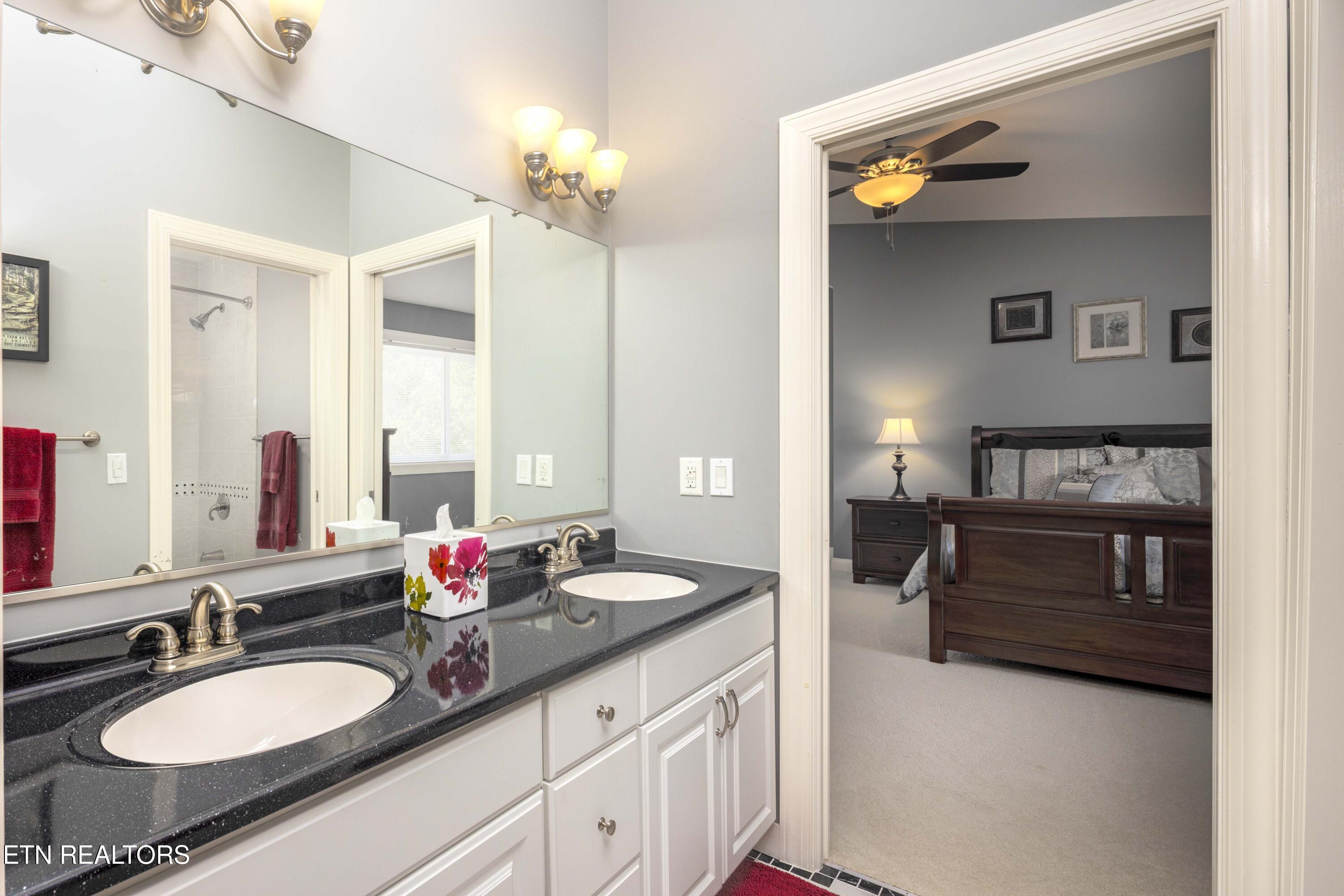 199 Piney Bay Lane Spring City TN 37381
