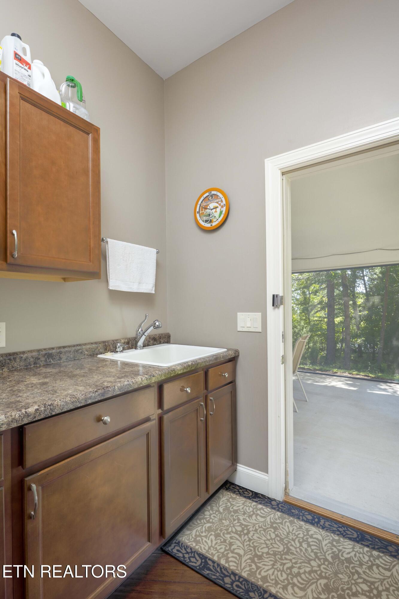 199 Piney Bay Lane Spring City TN 37381