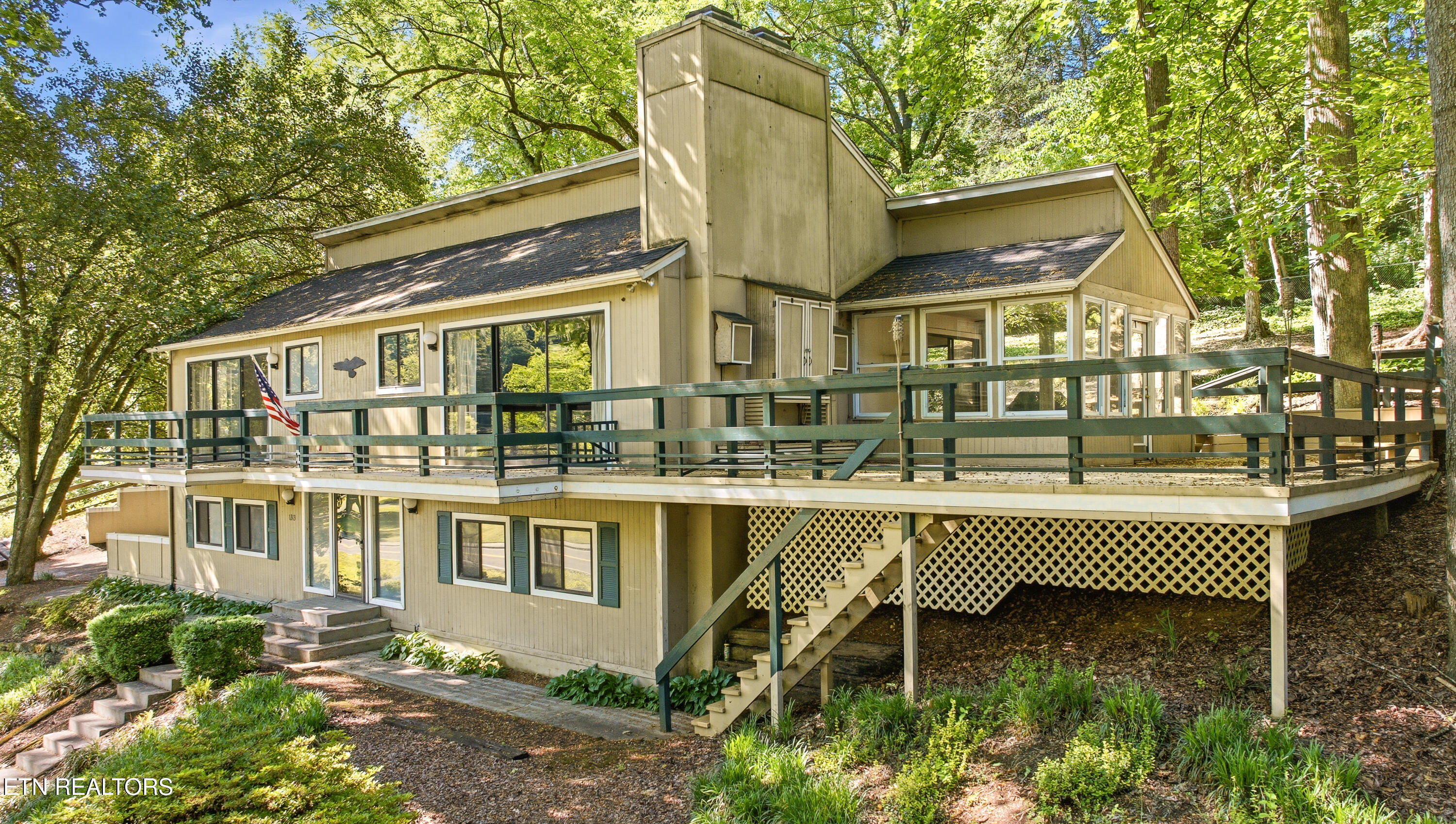 1313 S Chilhowee Drive Knoxville TN 37914