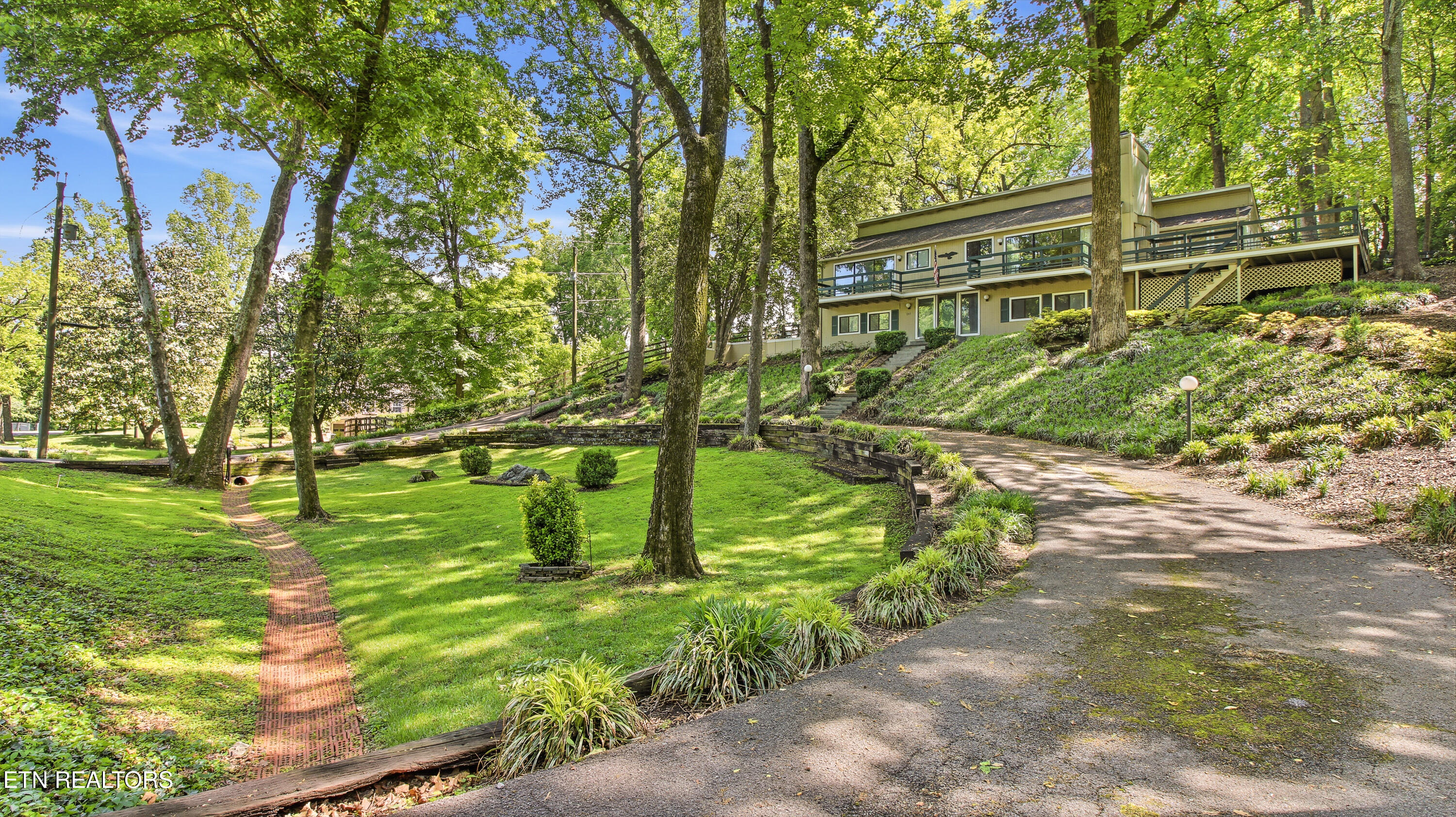 1313 S Chilhowee Drive Knoxville TN 37914