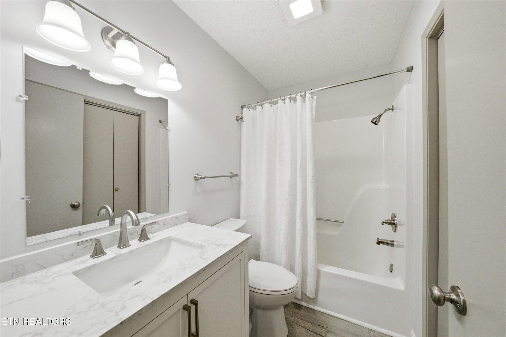 409 Windrush Circle Sevierville TN 37862