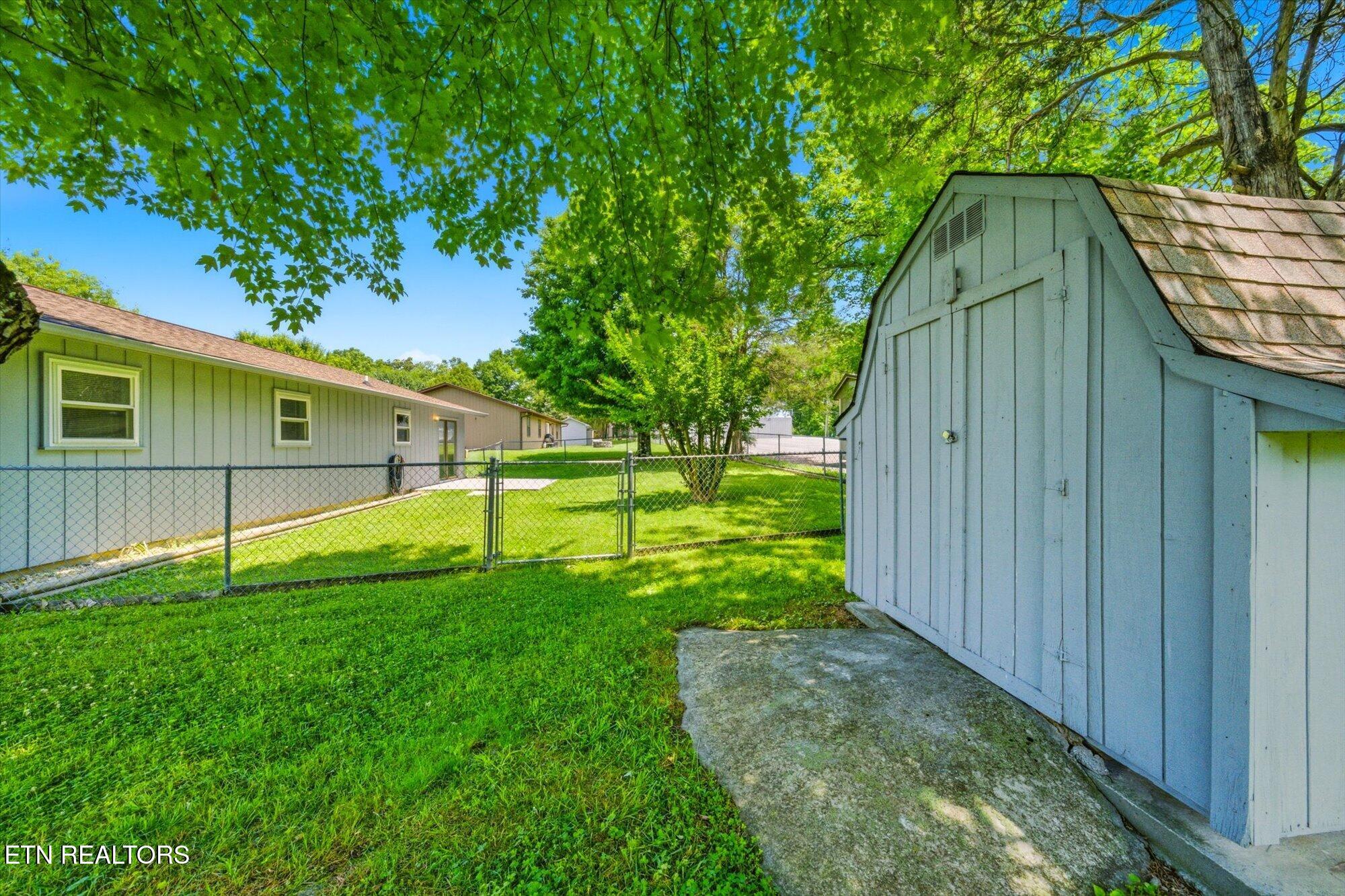 409 Windrush Circle Sevierville TN 37862