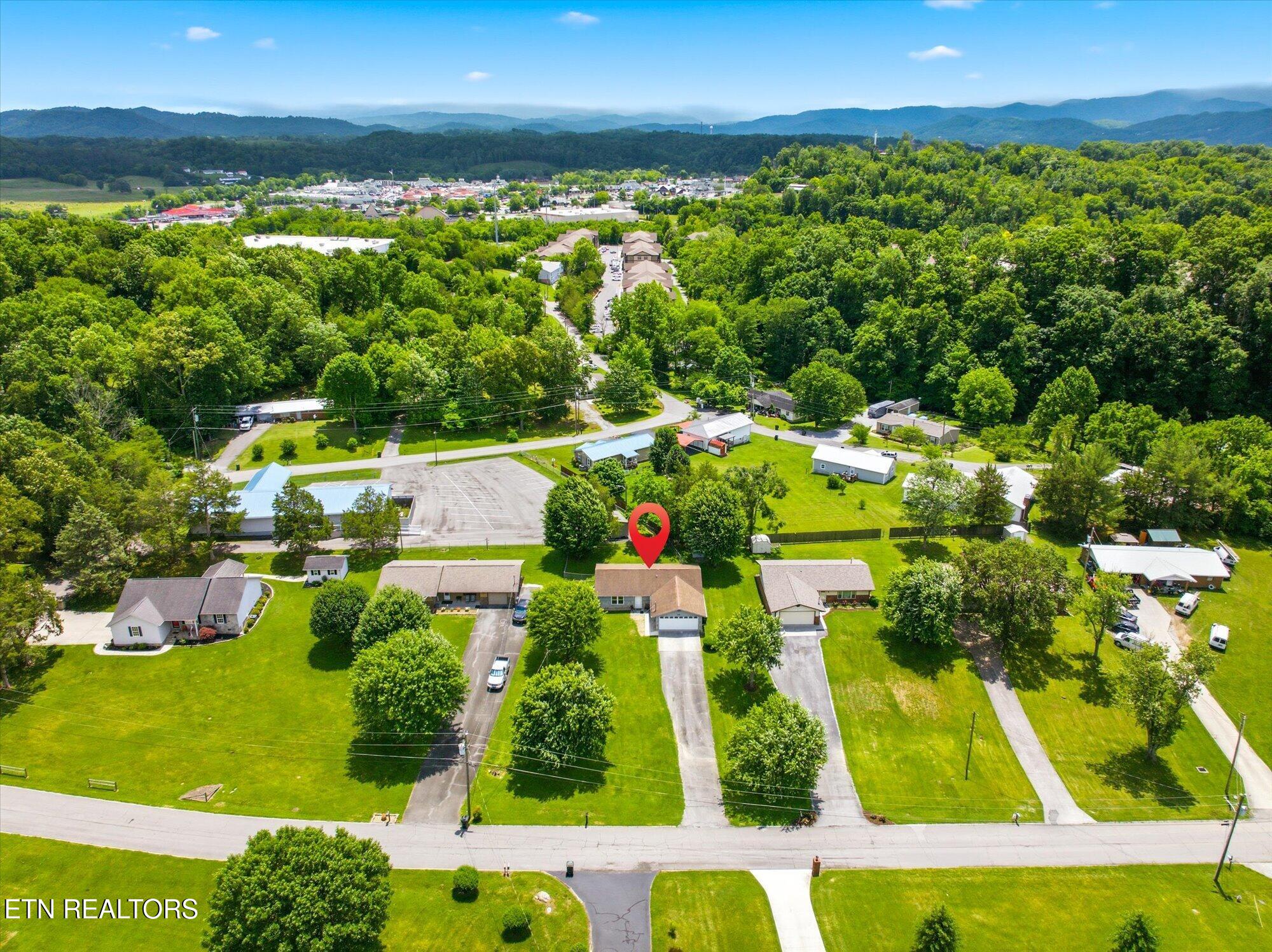 409 Windrush Circle Sevierville TN 37862