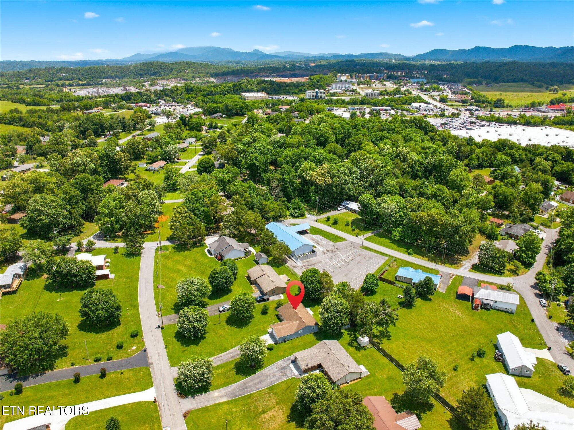 409 Windrush Circle Sevierville TN 37862