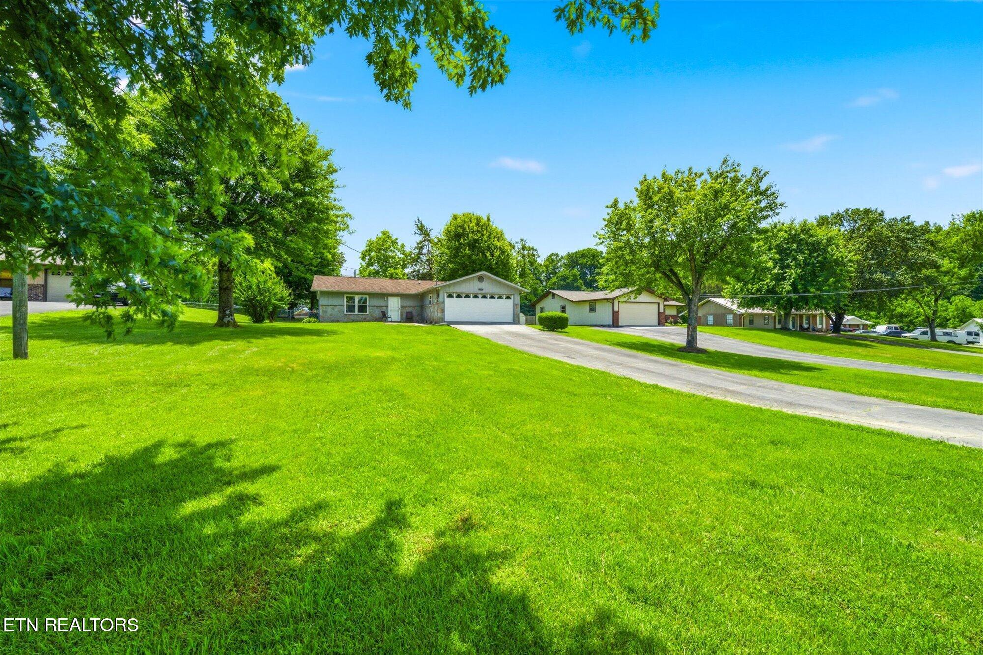 409 Windrush Circle Sevierville TN 37862