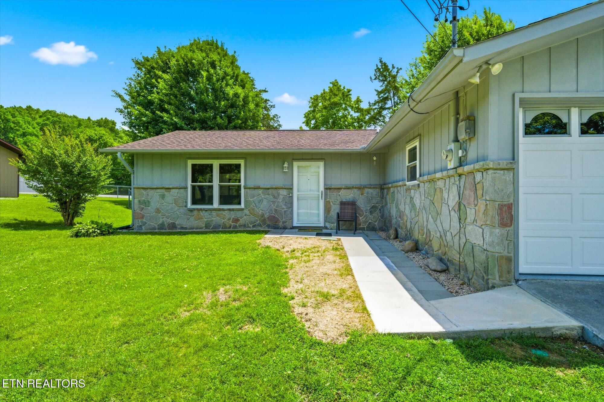 409 Windrush Circle Sevierville TN 37862