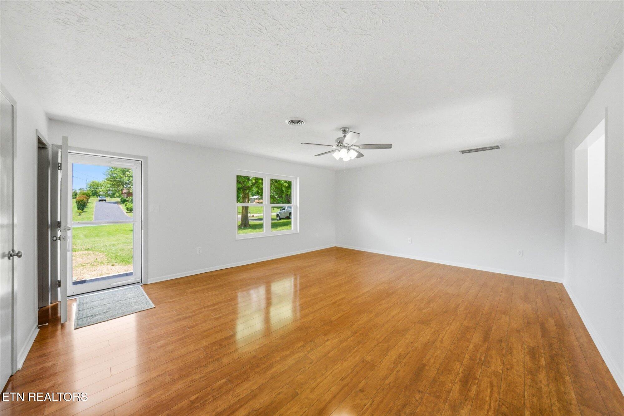 409 Windrush Circle Sevierville TN 37862