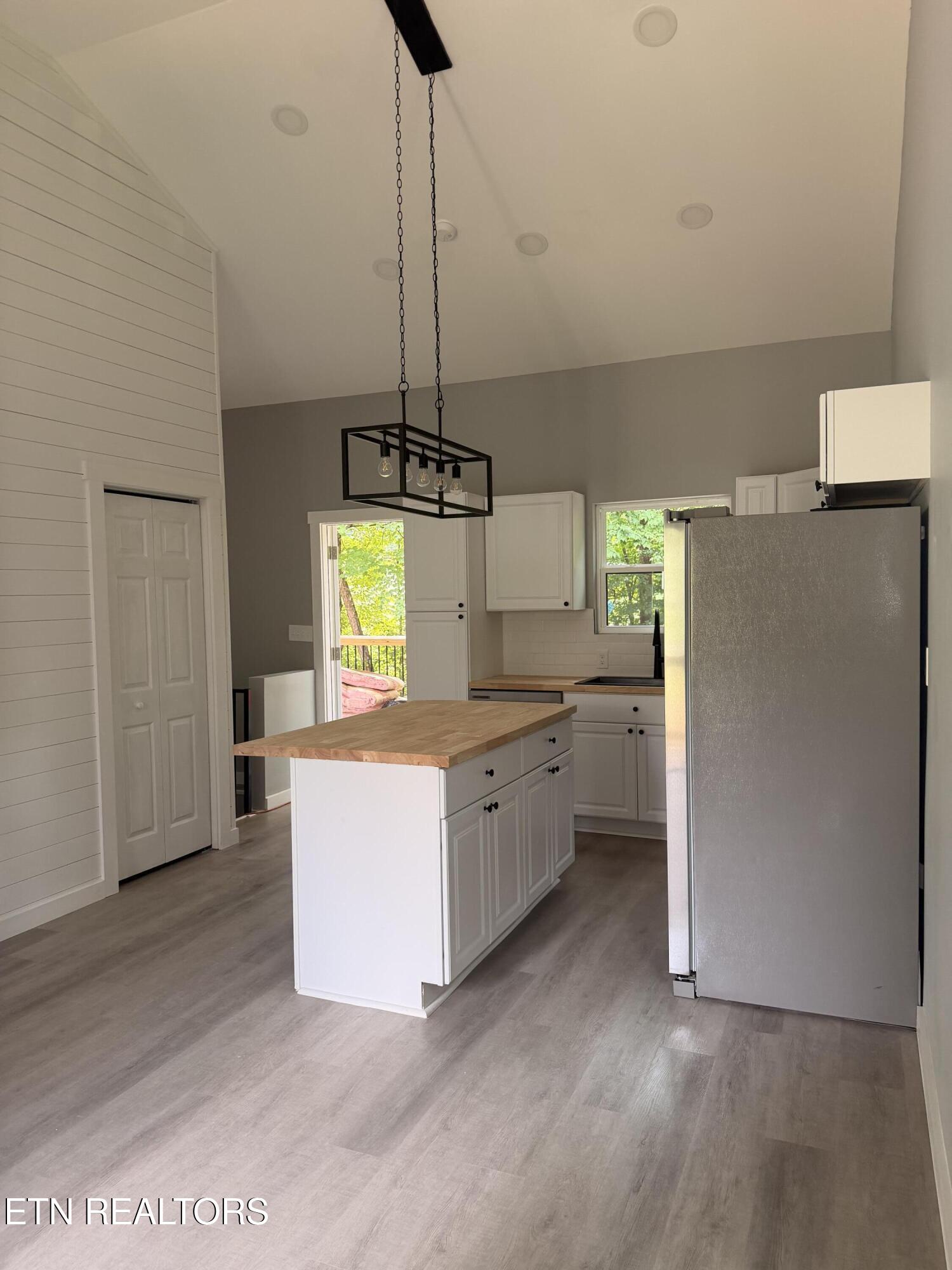 329 Old Emory Road Clinton TN 37716