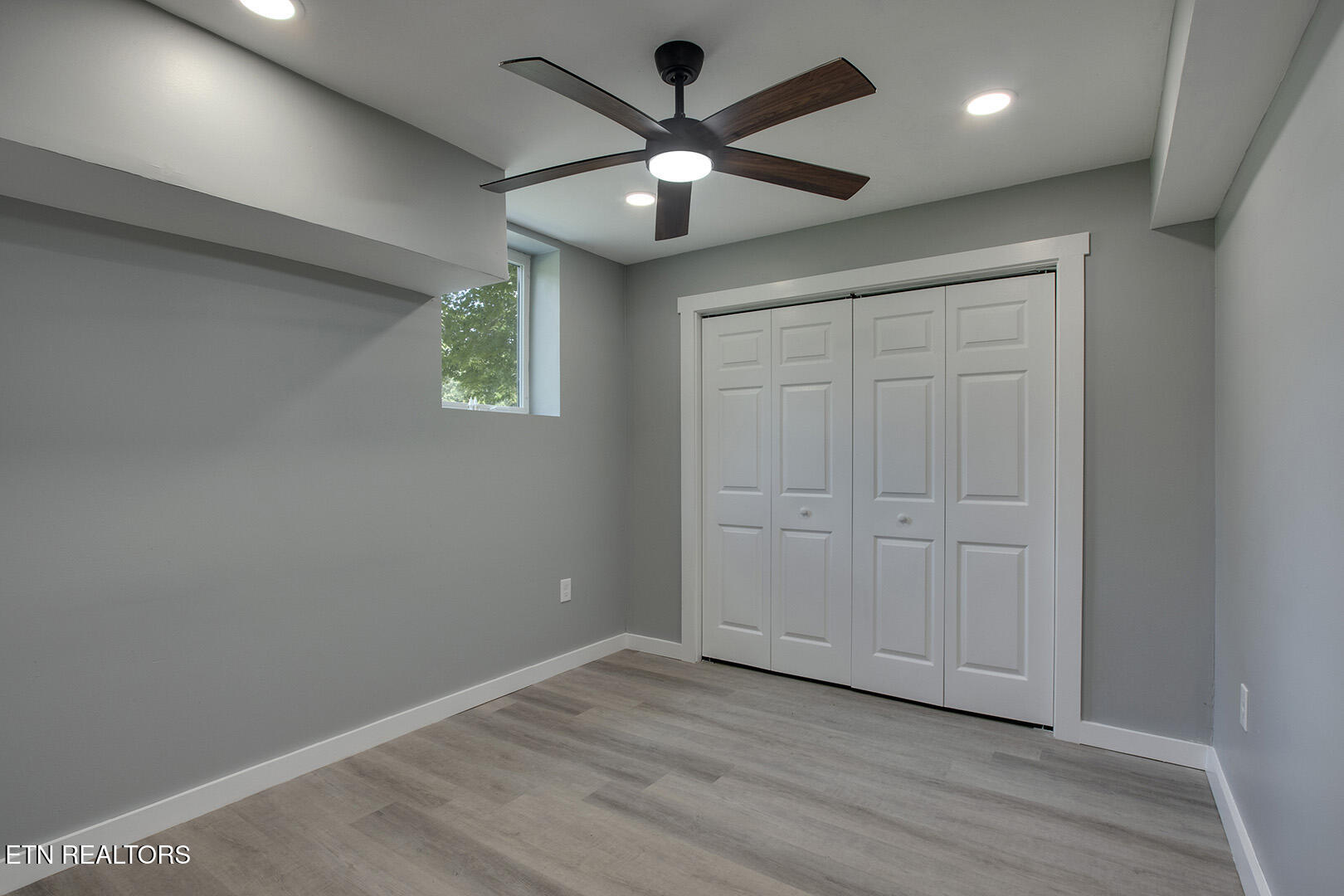 329 Old Emory Road Clinton TN 37716