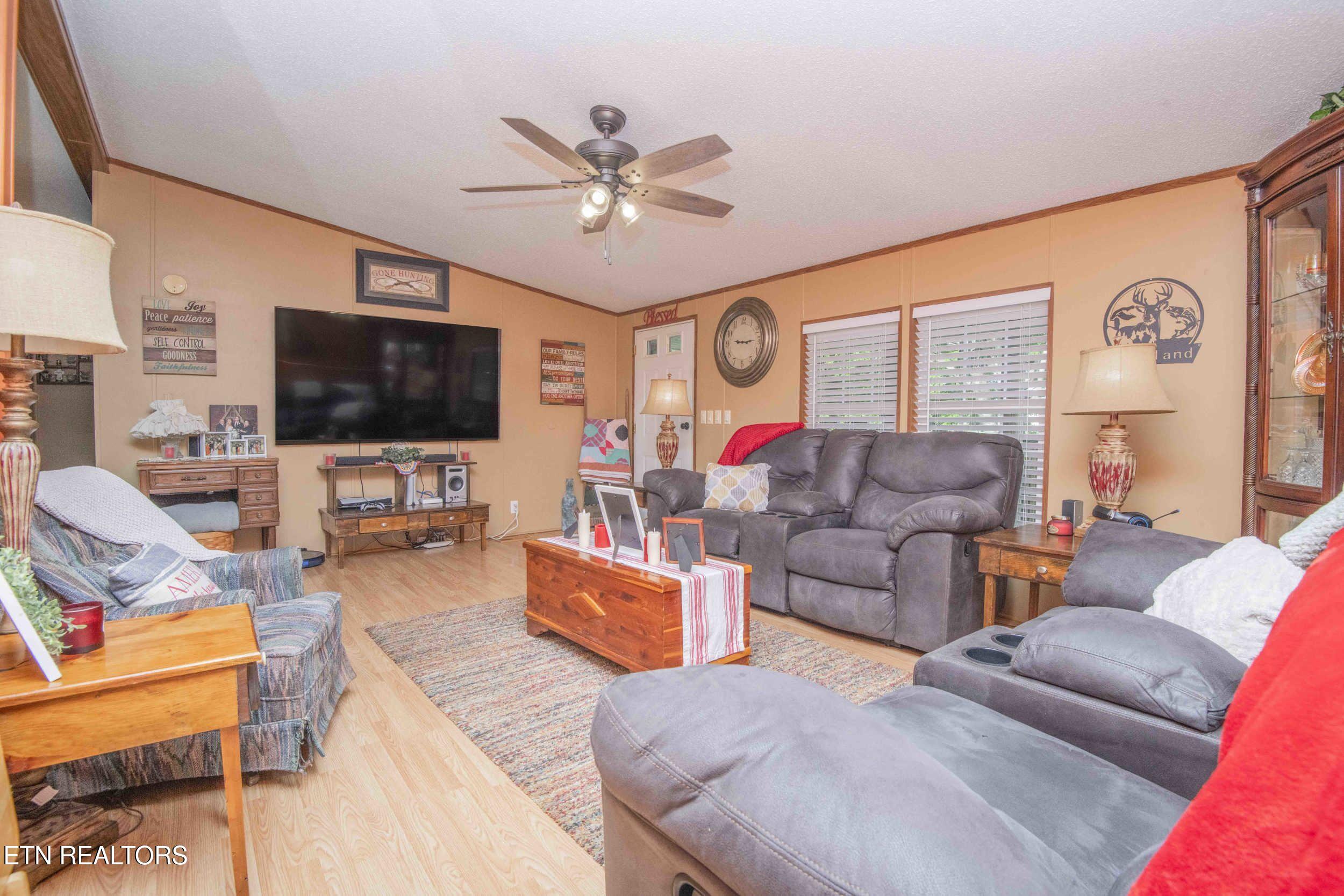 4556 Cherokee Drive Strawberry Plains TN 37871