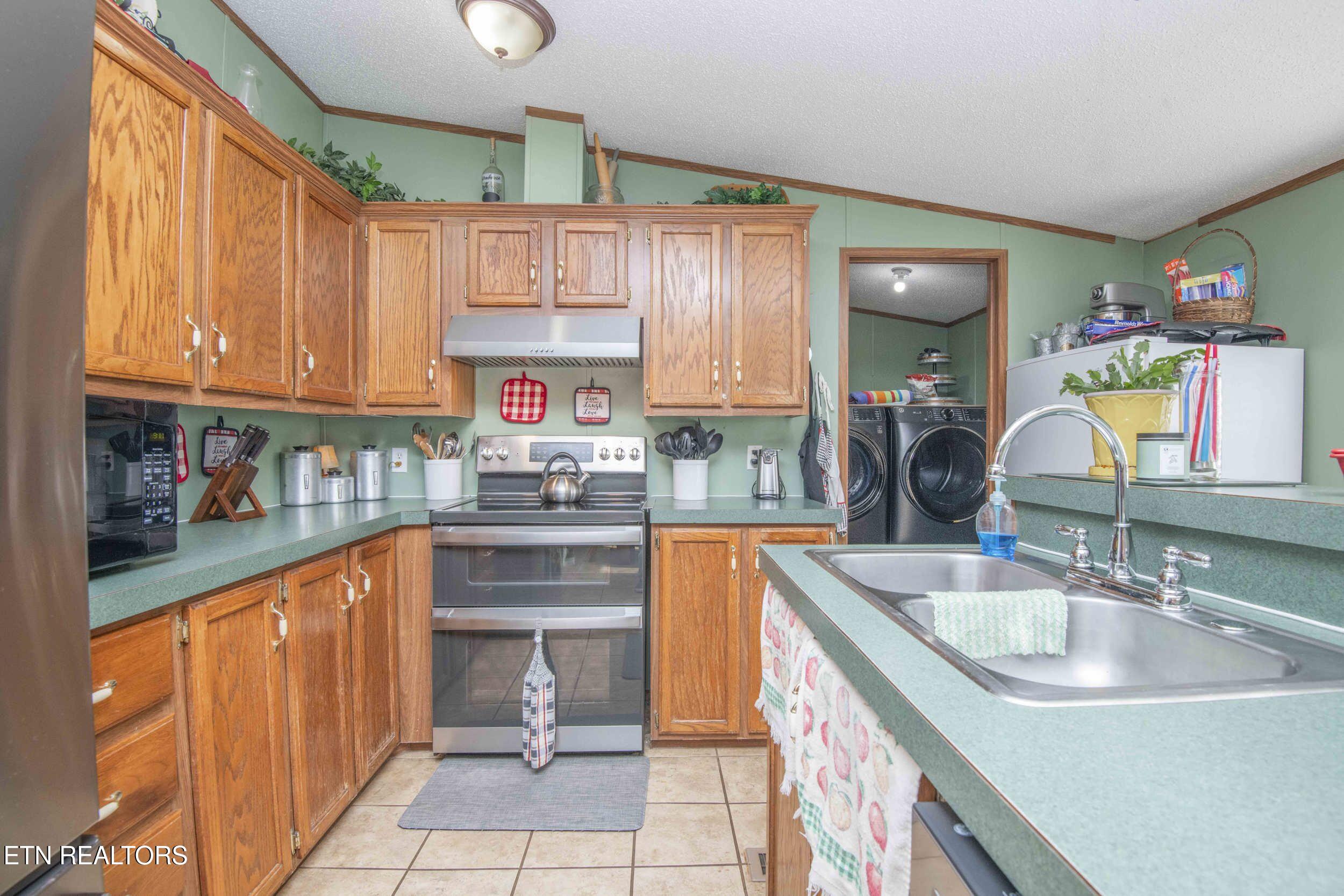 4556 Cherokee Drive Strawberry Plains TN 37871