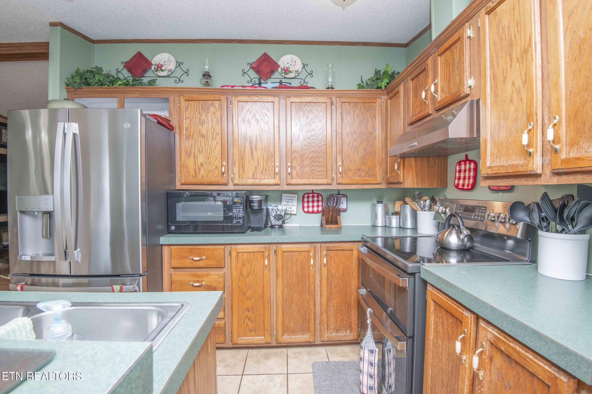 4556 Cherokee Drive Strawberry Plains TN 37871