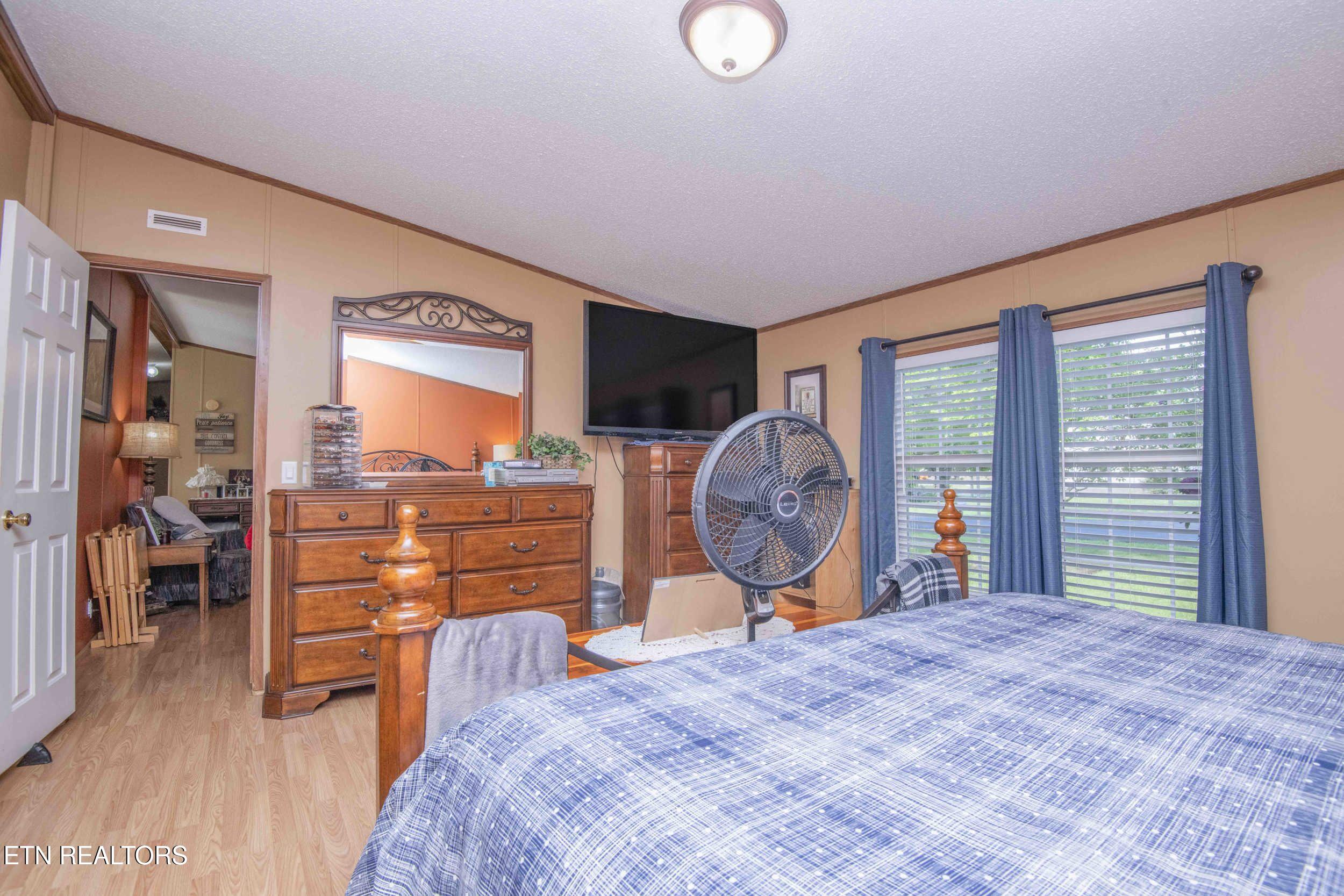 4556 Cherokee Drive Strawberry Plains TN 37871