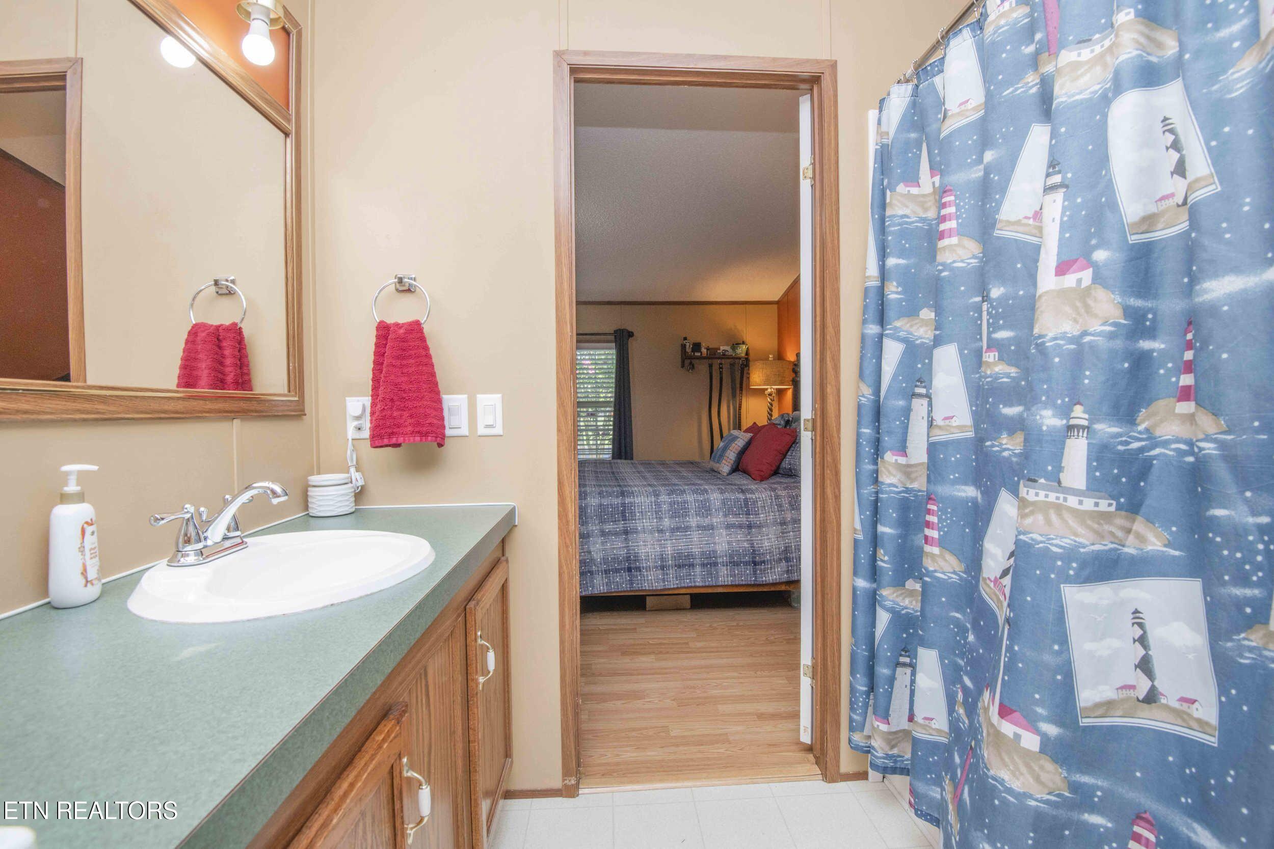 4556 Cherokee Drive Strawberry Plains TN 37871