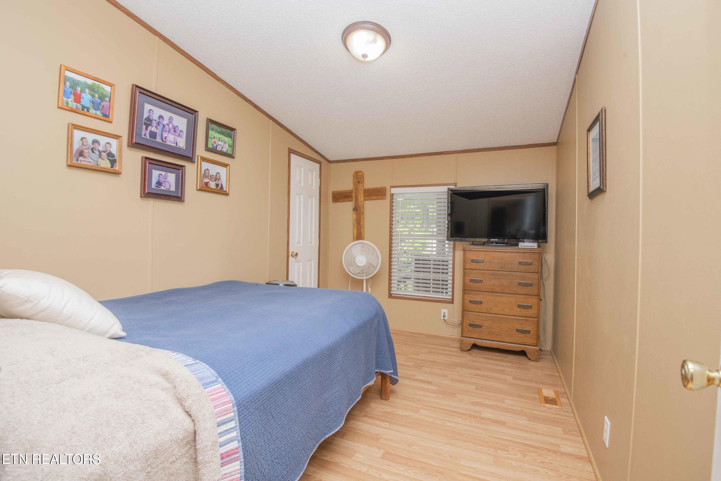 4556 Cherokee Drive Strawberry Plains TN 37871