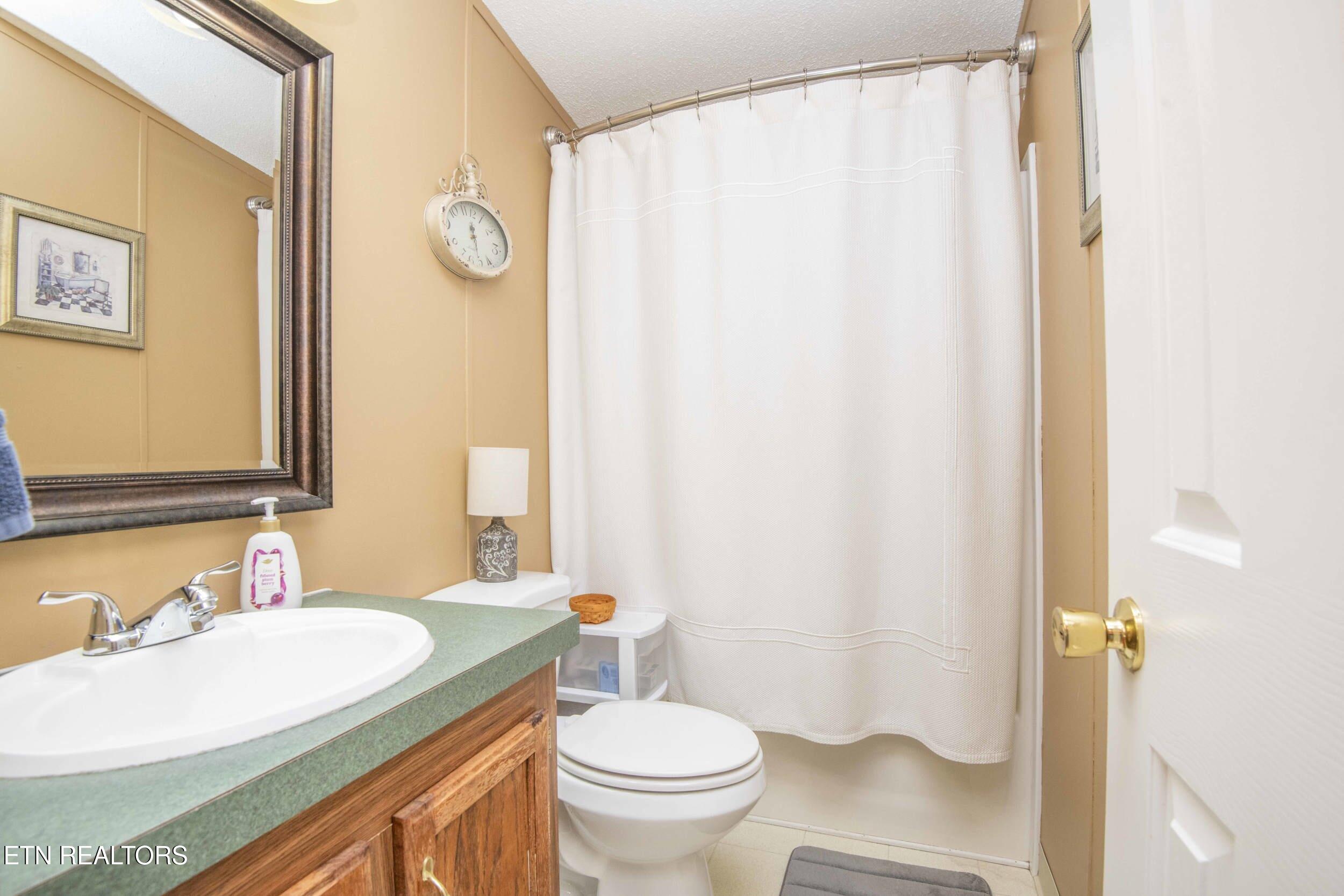 4556 Cherokee Drive Strawberry Plains TN 37871