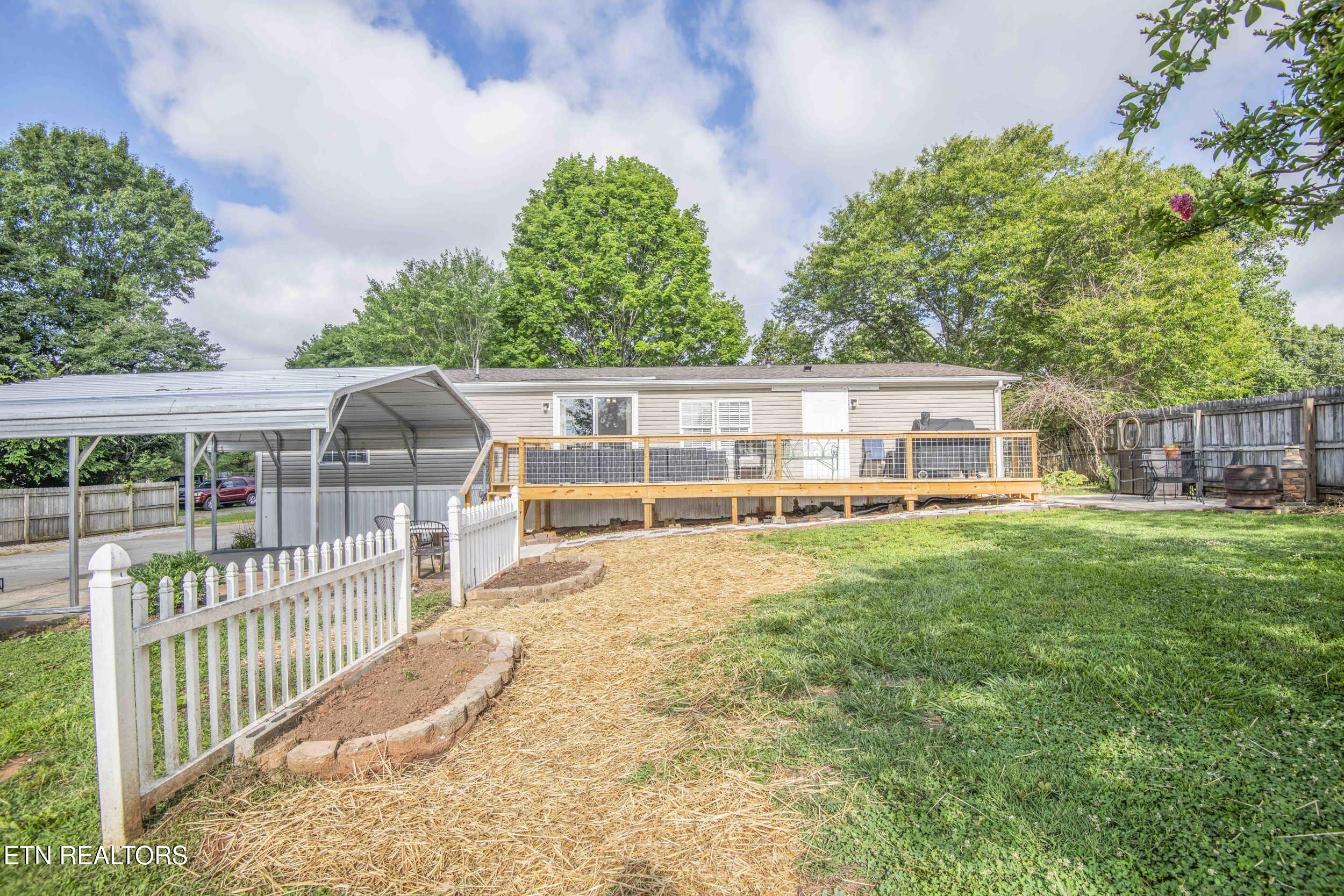 4556 Cherokee Drive Strawberry Plains TN 37871