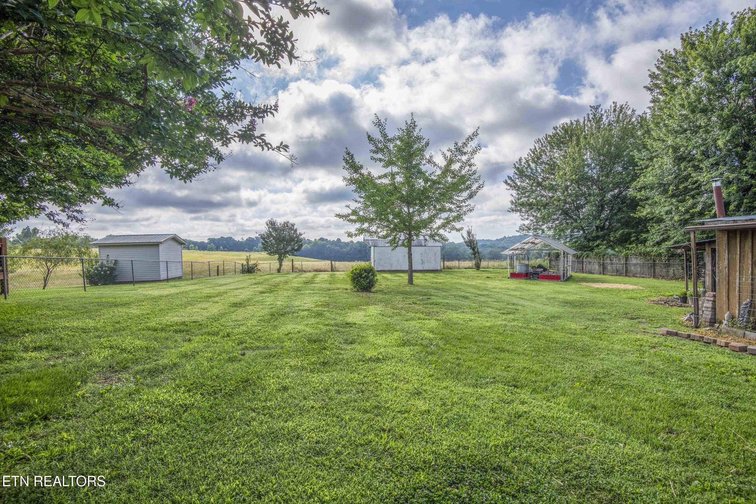 4556 Cherokee Drive Strawberry Plains TN 37871
