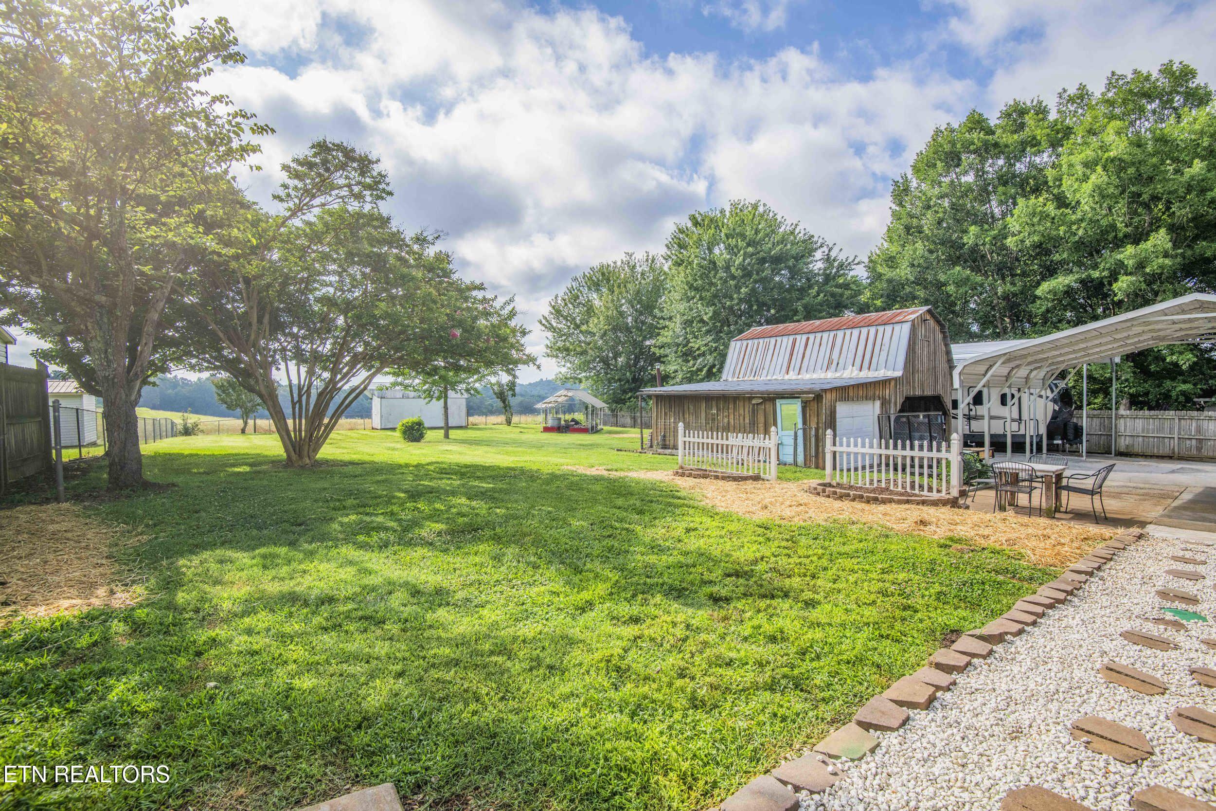 4556 Cherokee Drive Strawberry Plains TN 37871
