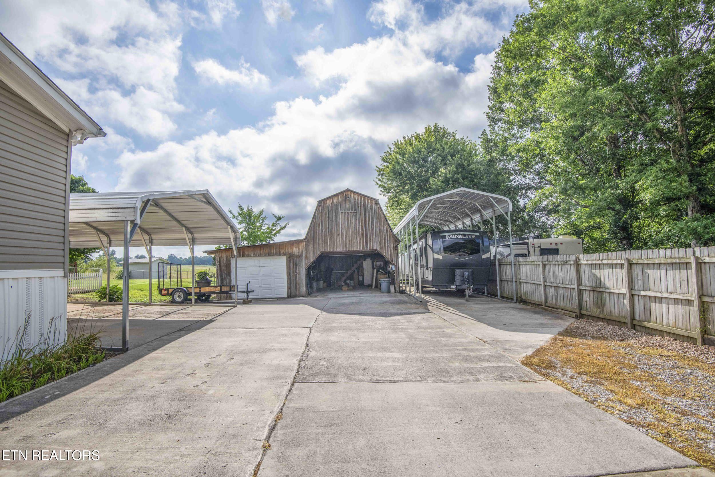 4556 Cherokee Drive Strawberry Plains TN 37871