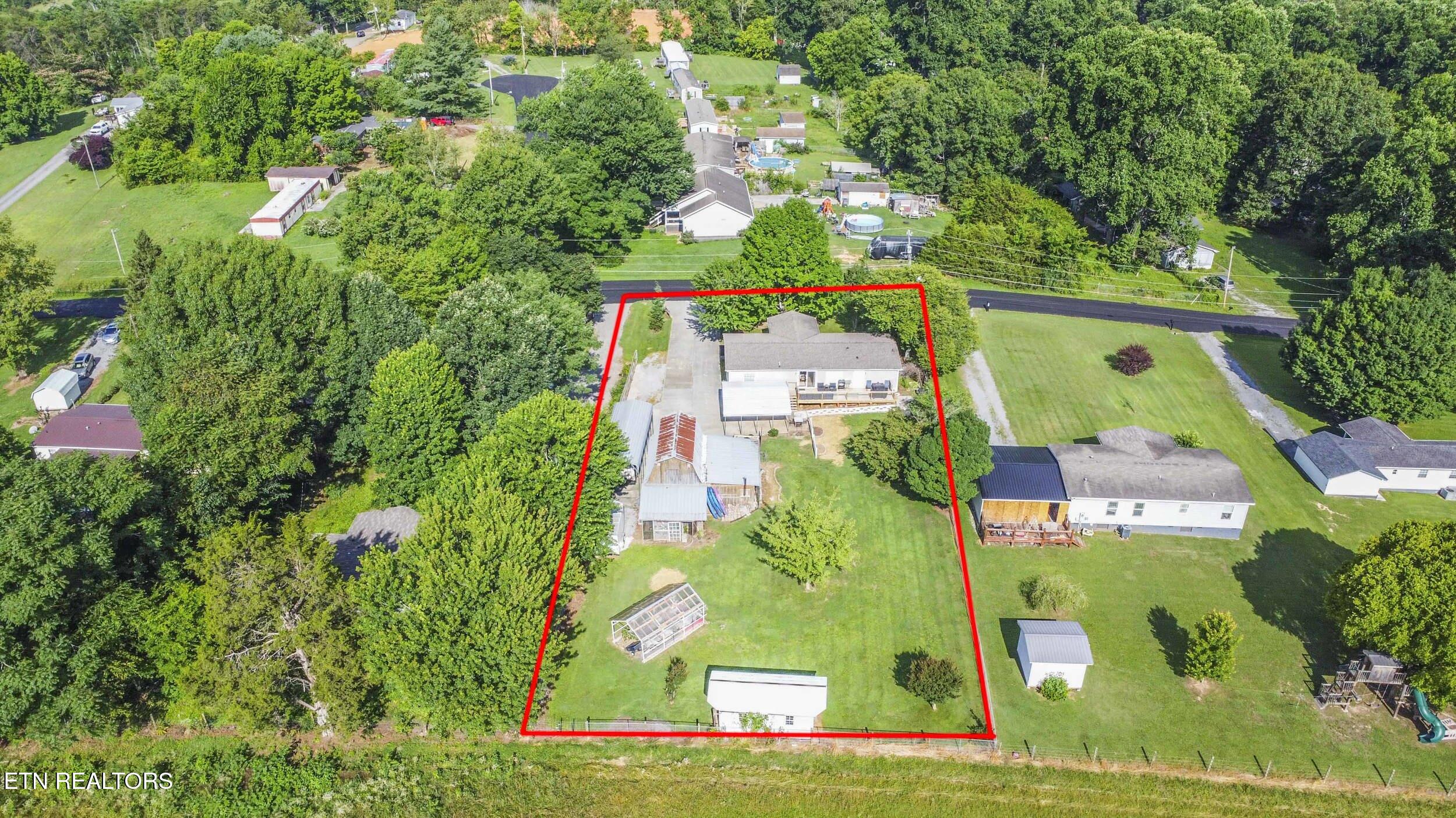 4556 Cherokee Drive Strawberry Plains TN 37871