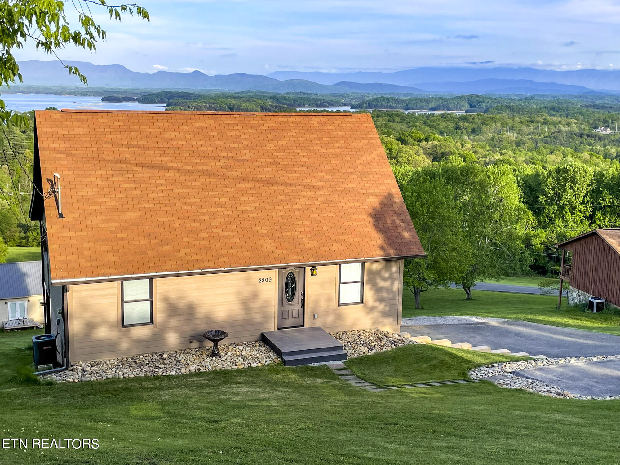 2809 Highland Circle Kodak TN 37764