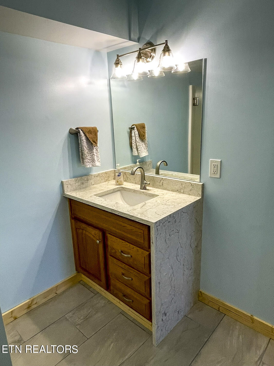 2809 Highland Circle Kodak TN 37764
